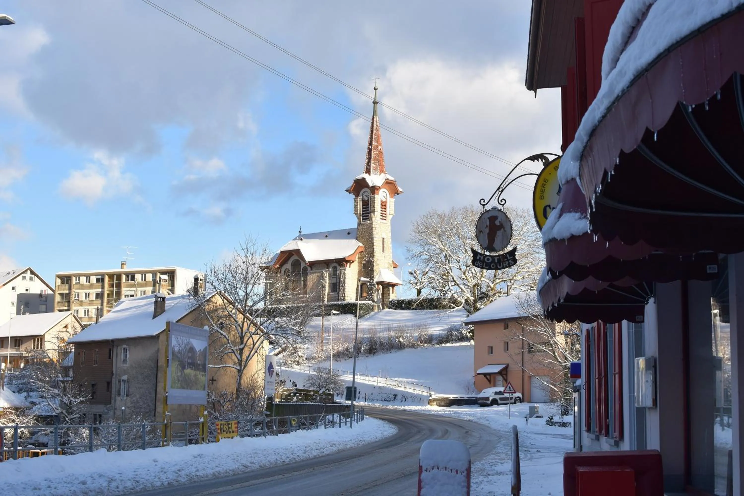 Street view in Hôtel de l'ours