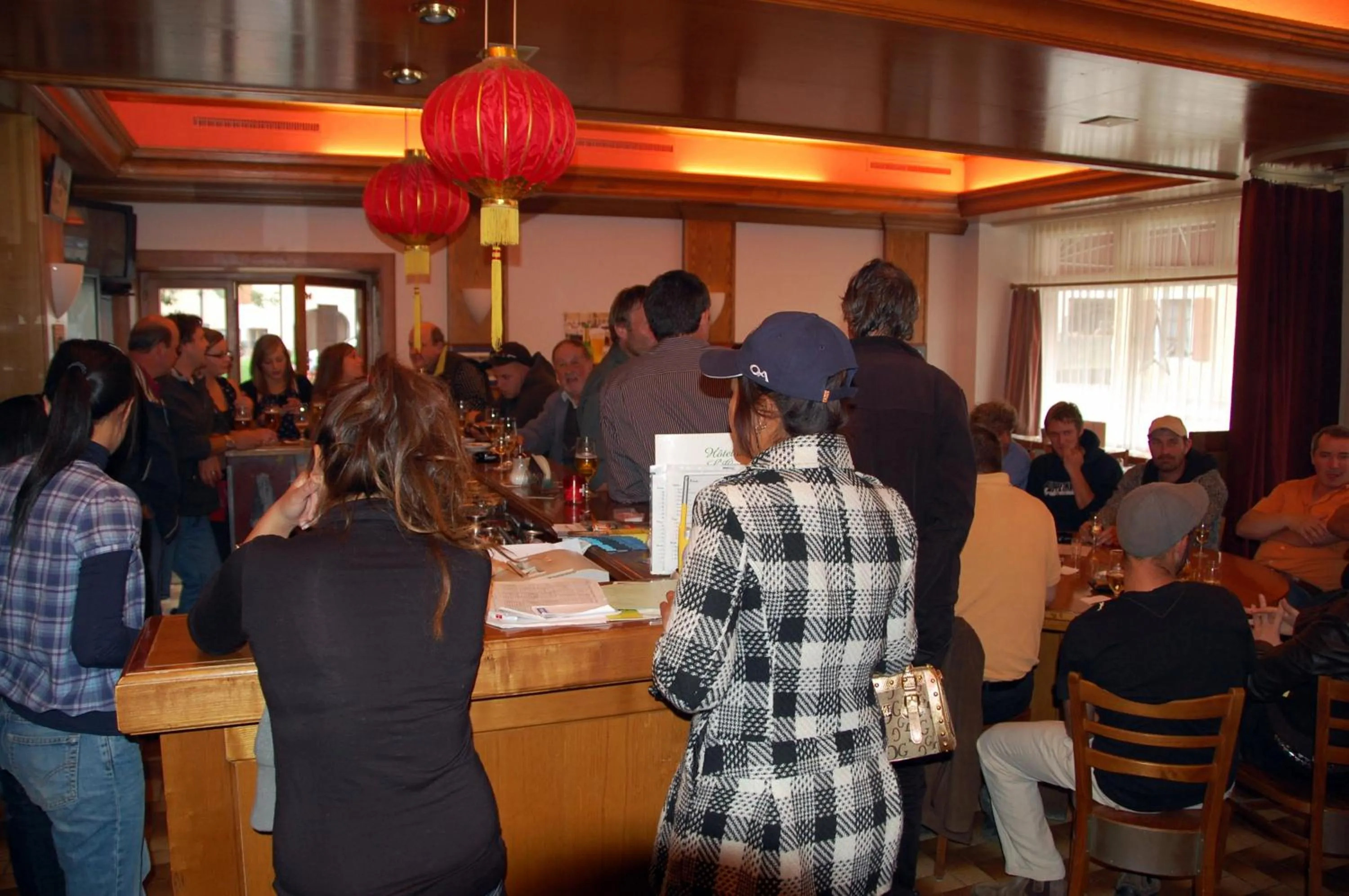 Restaurant/places to eat in Hôtel de l'ours