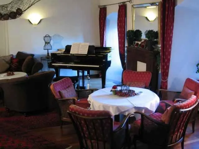 Dining area in Burghaus & Villa Kronenburg