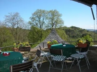 Patio in Burghaus & Villa Kronenburg