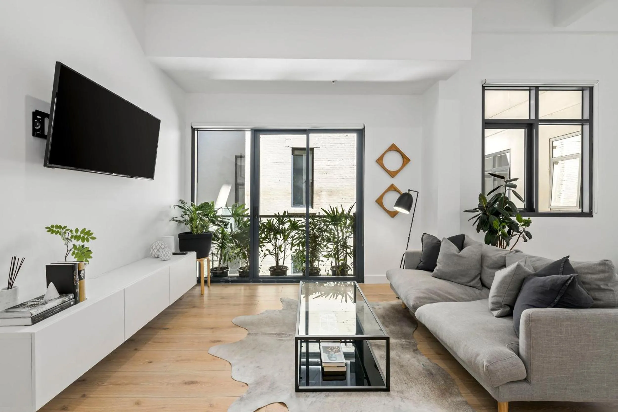 Luxuria Apartments - Bourke