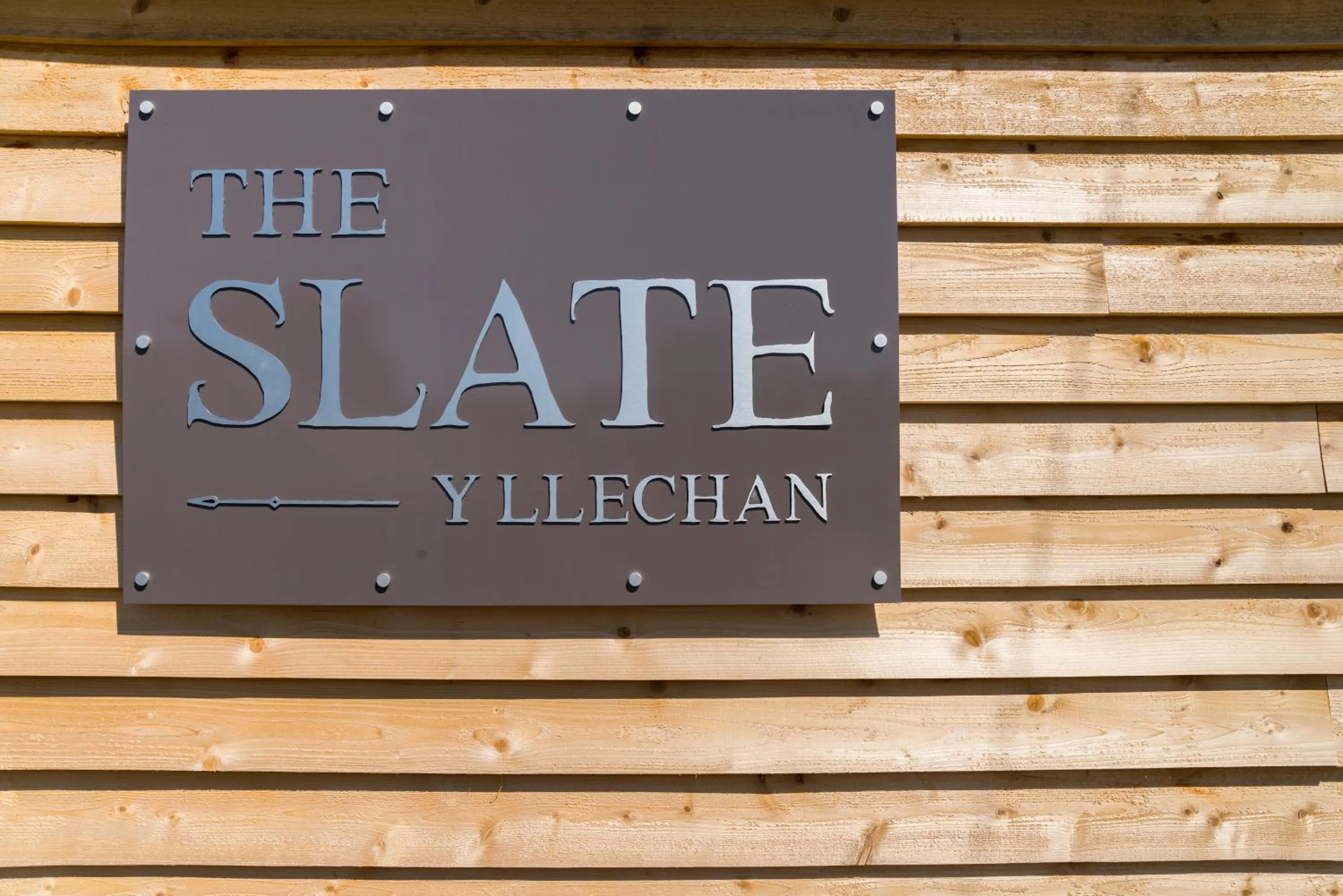 Facade/entrance in The Slate