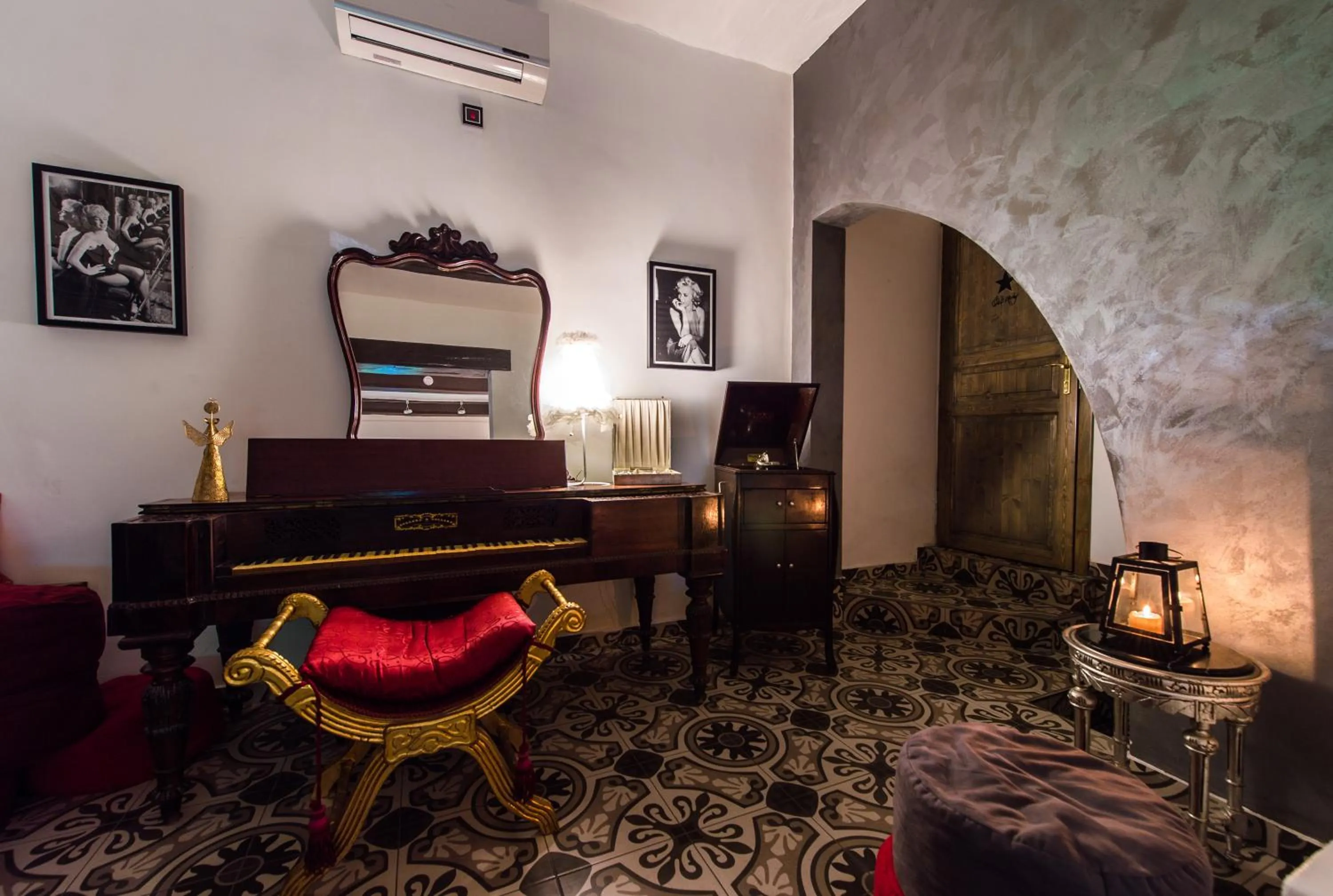Lobby or reception in Backstage Boutique Music Themed Townhouse