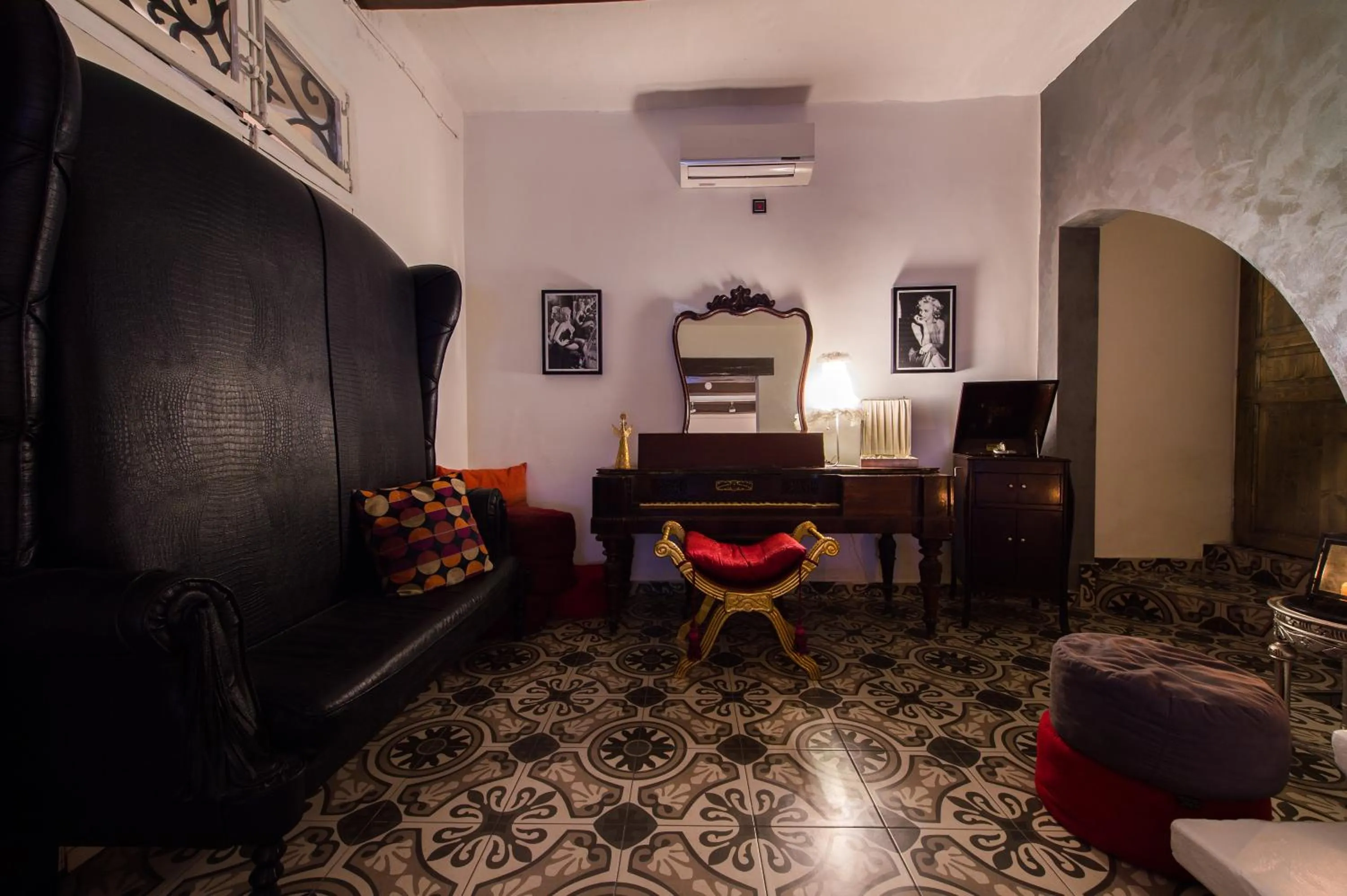 Communal lounge/ TV room in Backstage Boutique Music Themed Townhouse