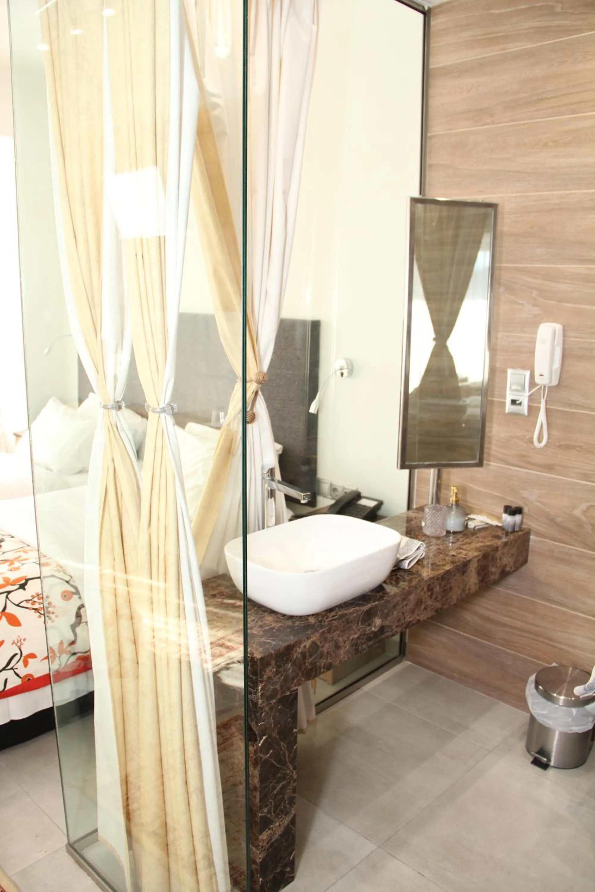 Bathroom in Alexiou Hotel