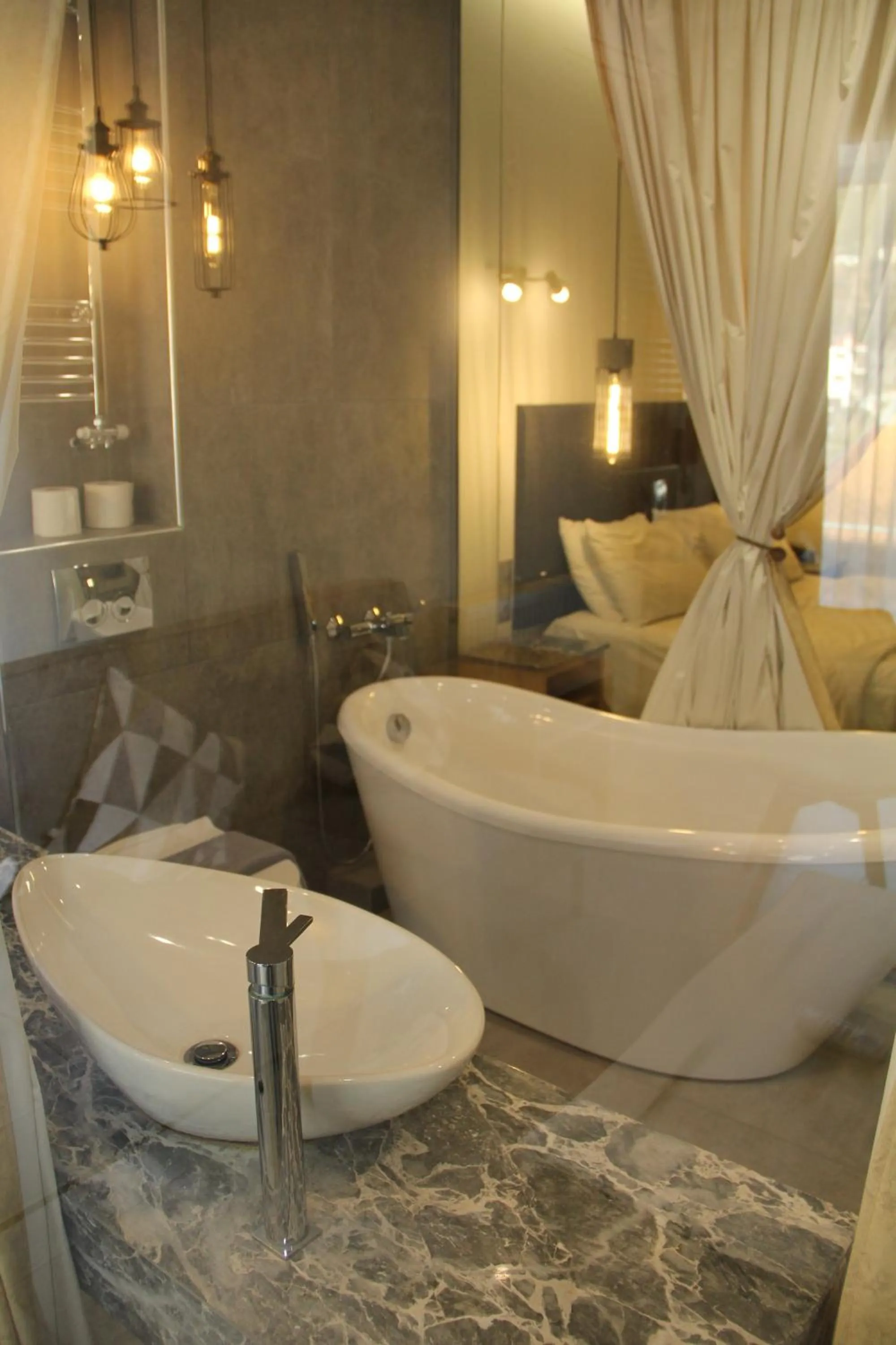 Bathroom in Alexiou Hotel