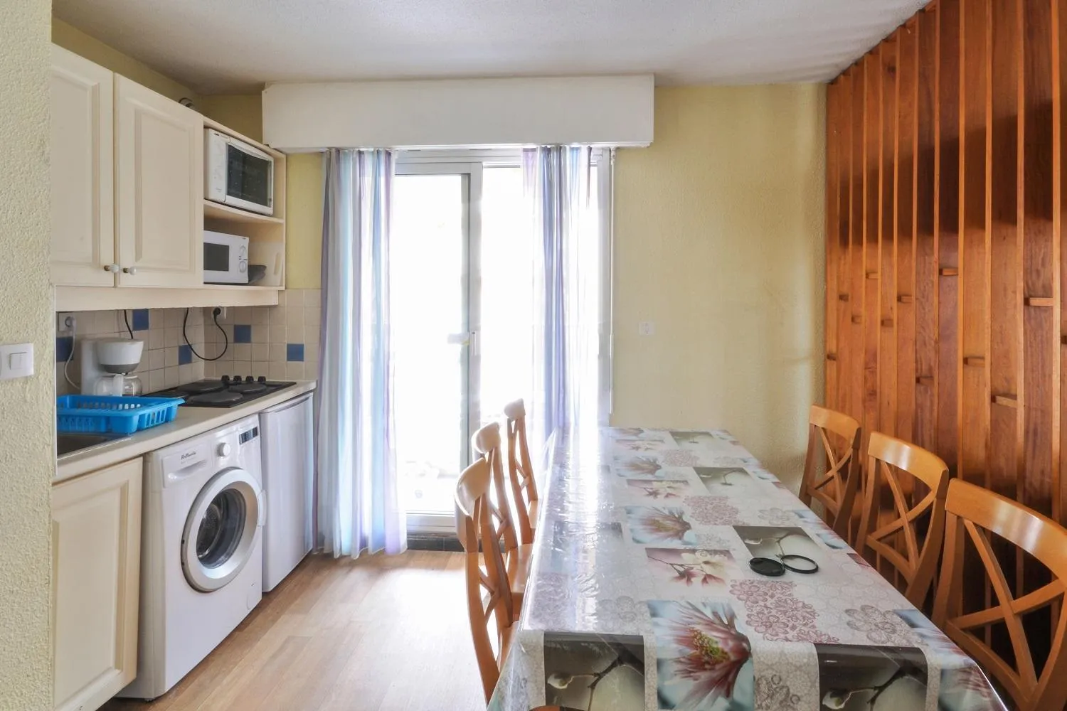 Kitchen or kitchenette in Residence Hyeres Parc - maeva Home