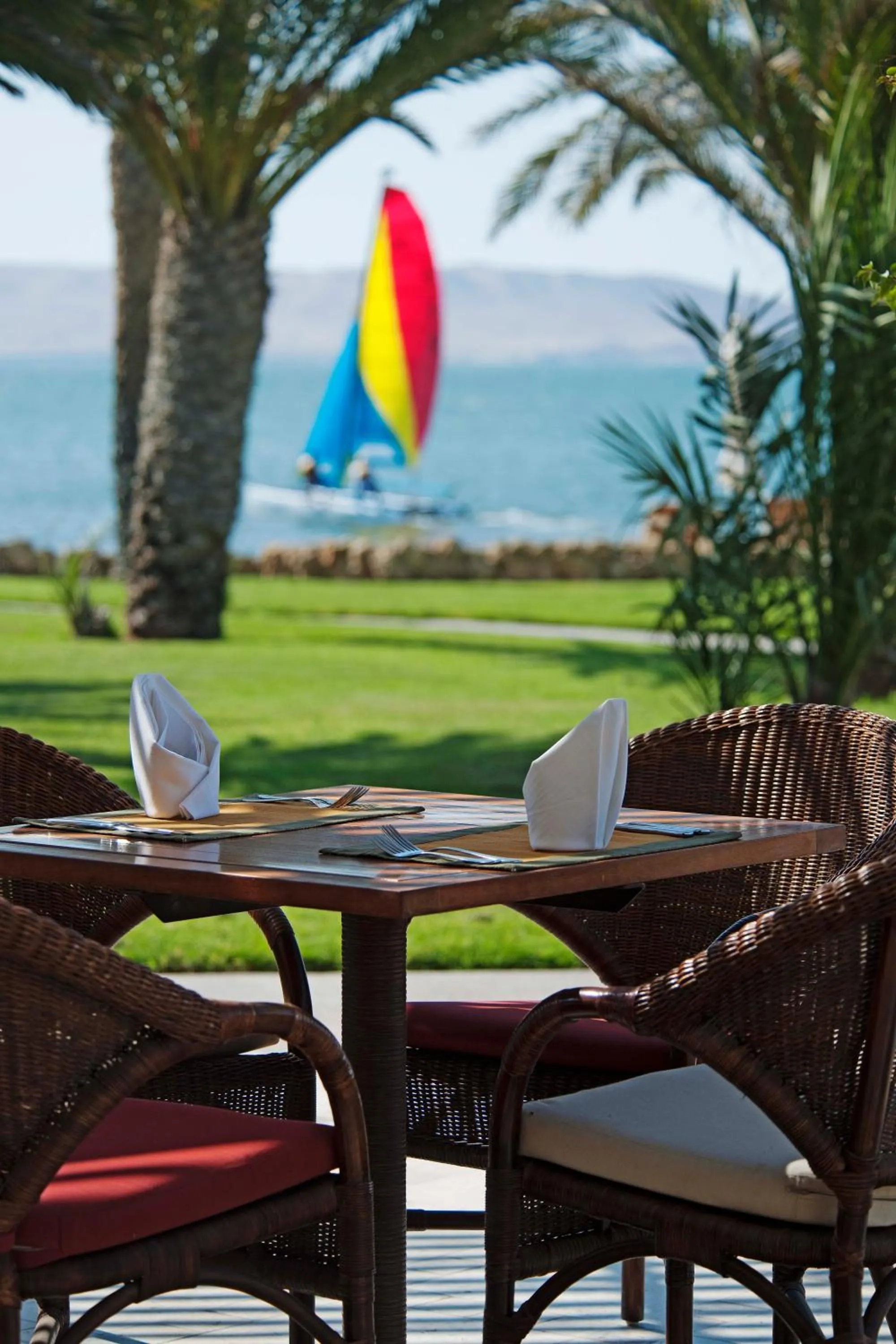 Restaurant/places to eat in La Hacienda Bahia Paracas