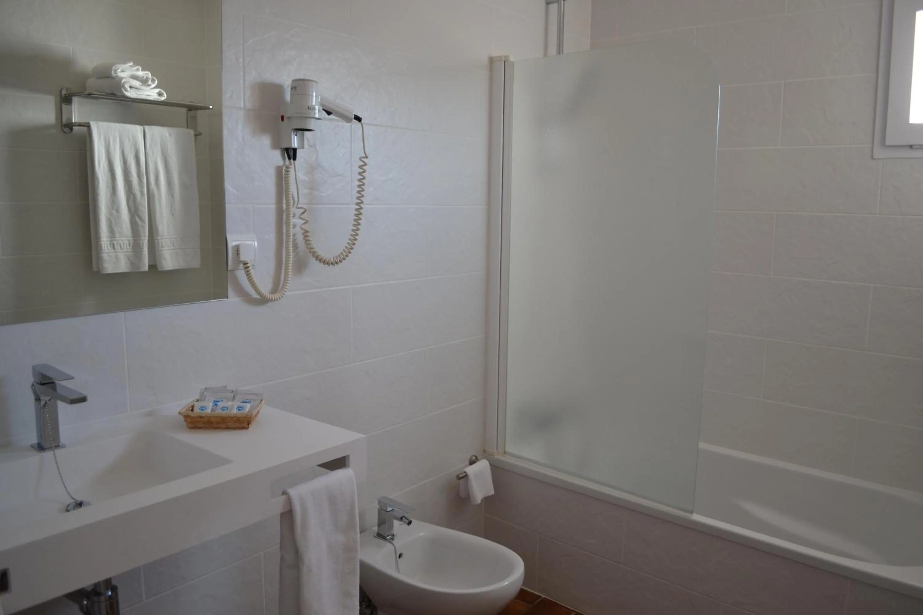 Bathroom in Hotel S´Aguarda