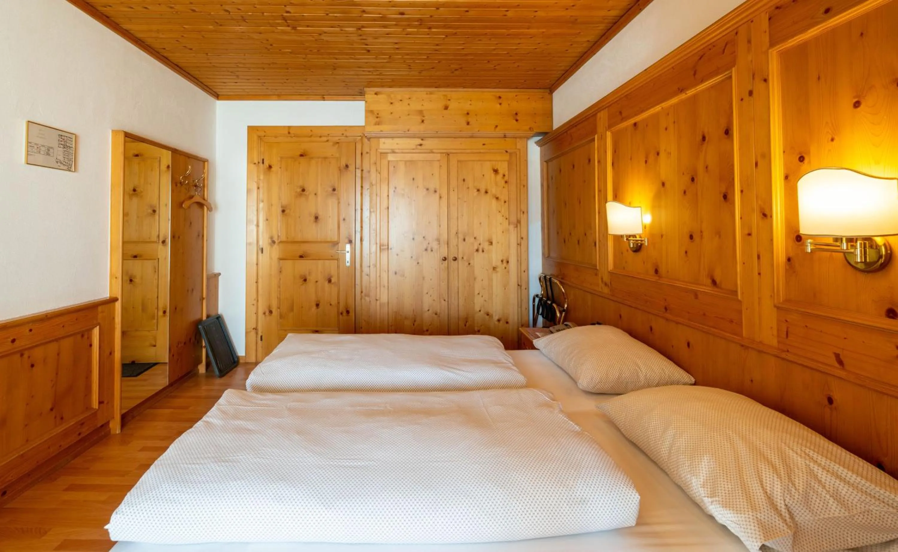 Bedroom, Bed in Hotel Bären