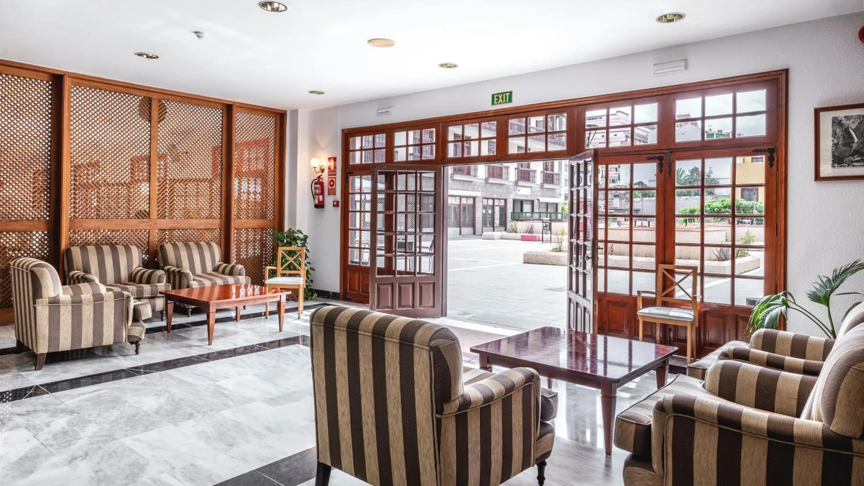 Lobby or reception in Be Smart Florida Plaza