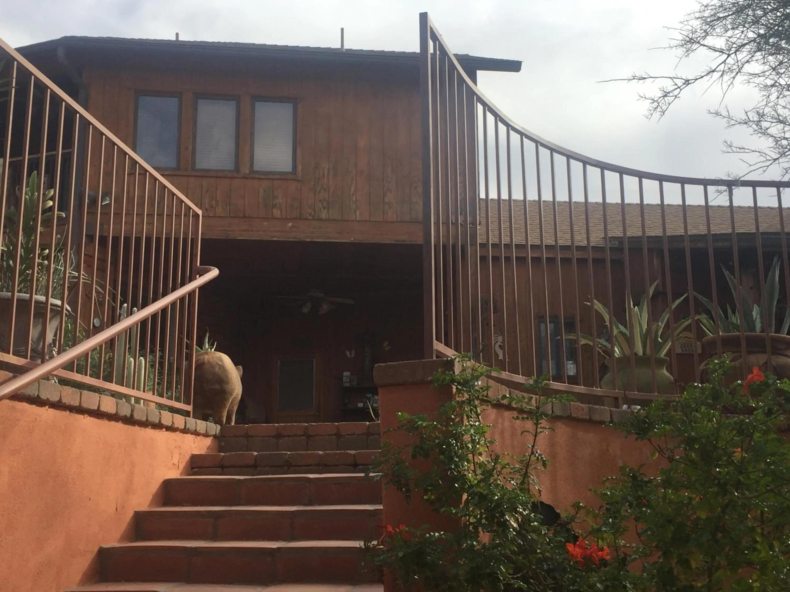 Facade/entrance in Spur Cross Inn