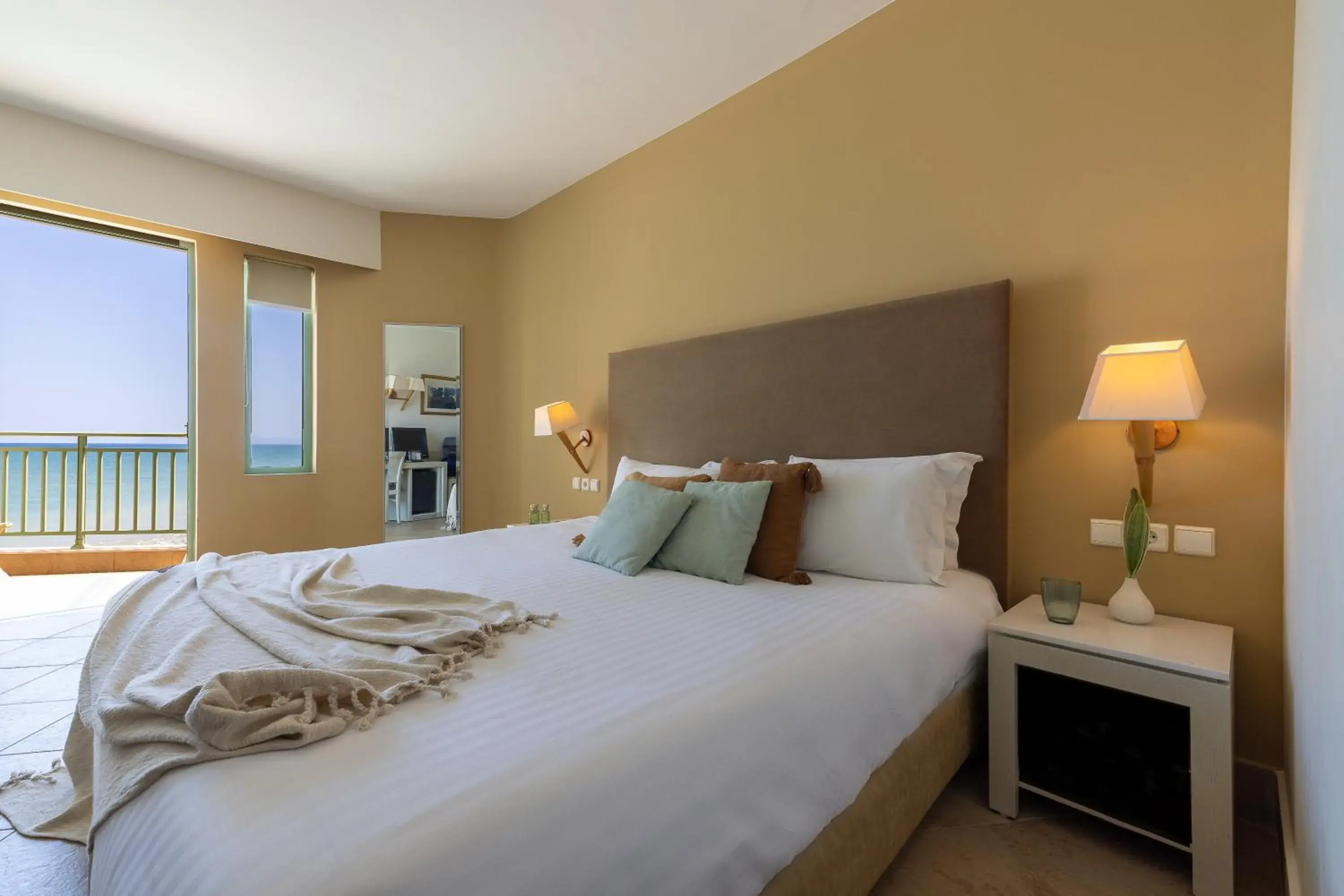 Bed in Giannoulis - Grand Bay Beach Resort (Exclusive Adults Only) Bed in Giannoulis - Grand Bay Beach Resort (Exclusive Adults Only)