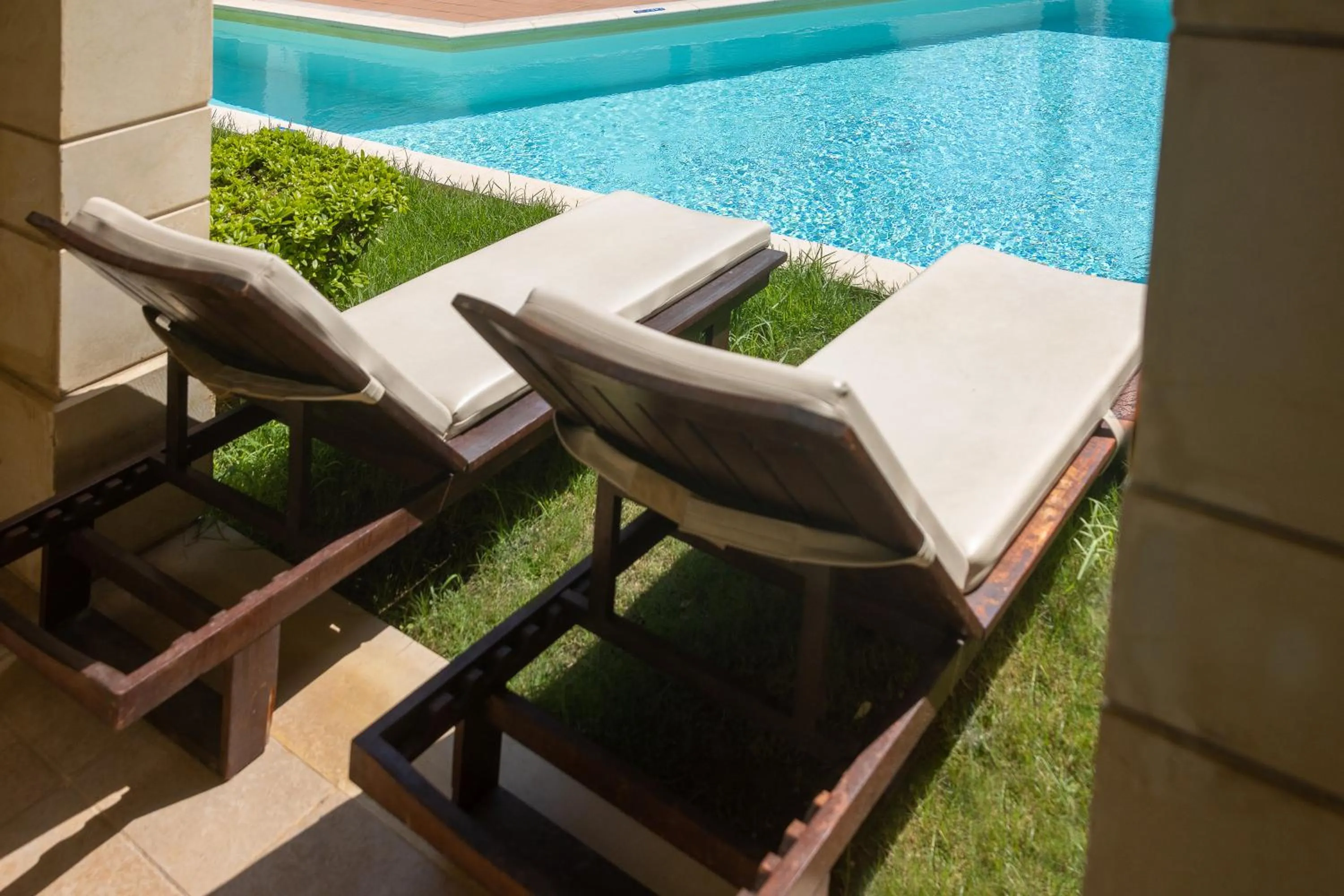 Day in Giannoulis - Grand Bay Beach Resort (Exclusive Adults Only)