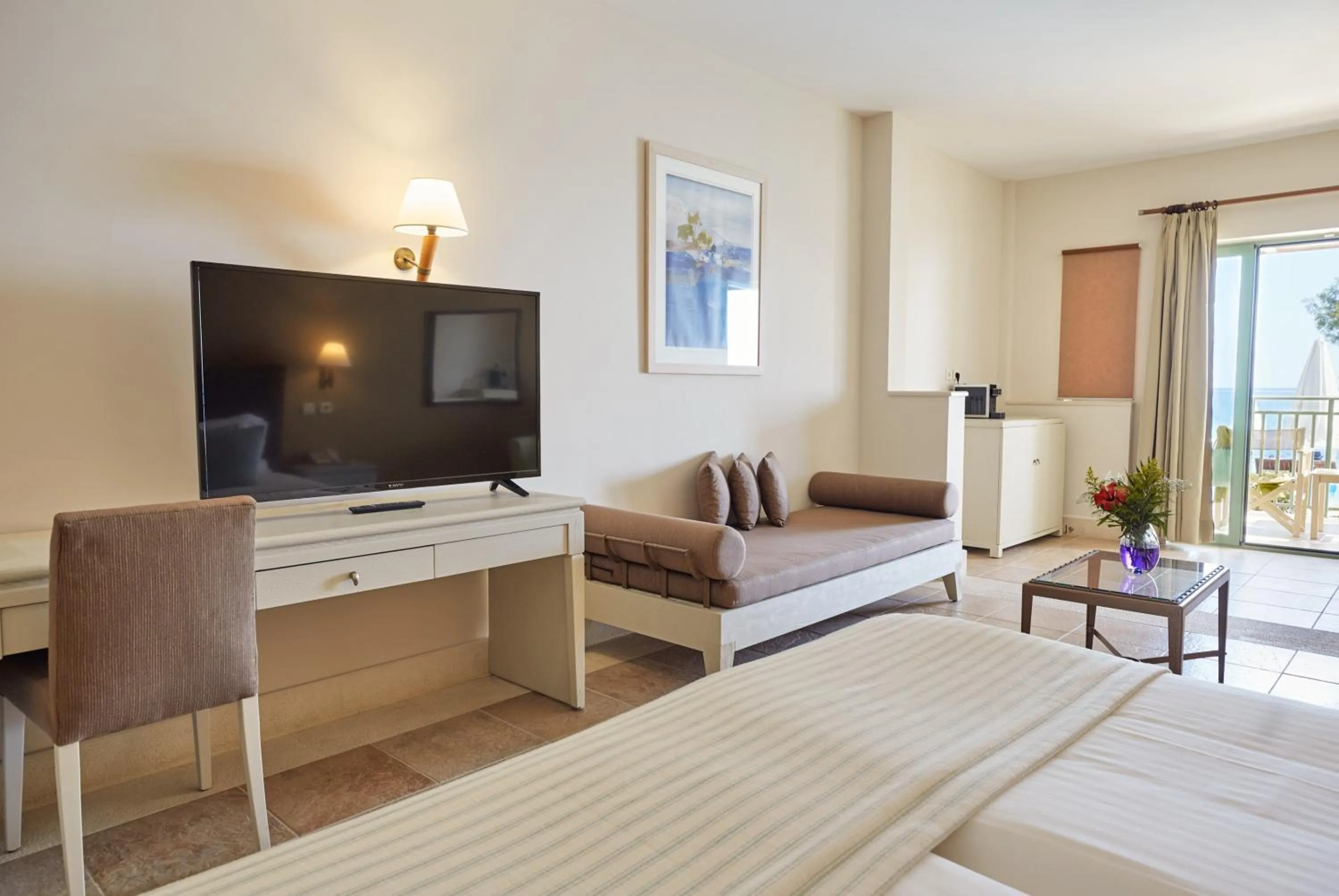 Bed in Giannoulis - Grand Bay Beach Resort (Exclusive Adults Only)