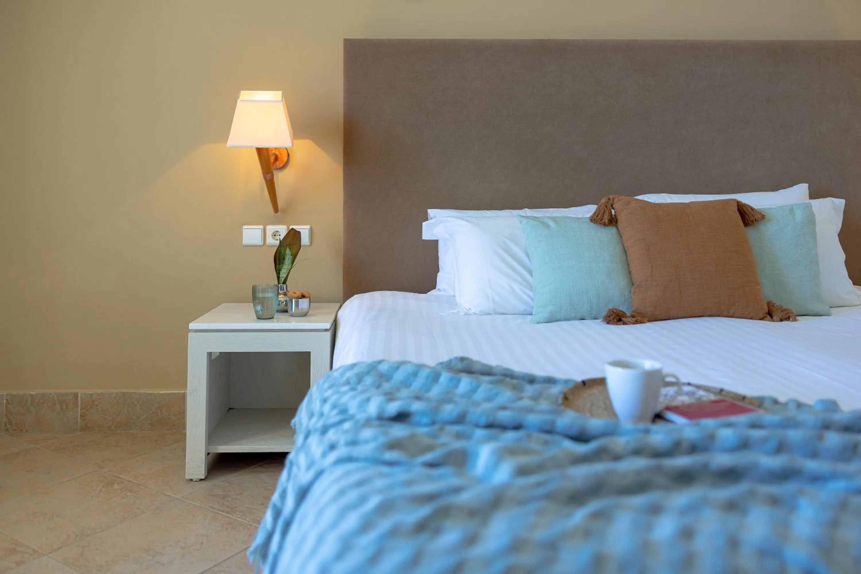 Bed in Giannoulis - Grand Bay Beach Resort (Exclusive Adults Only)