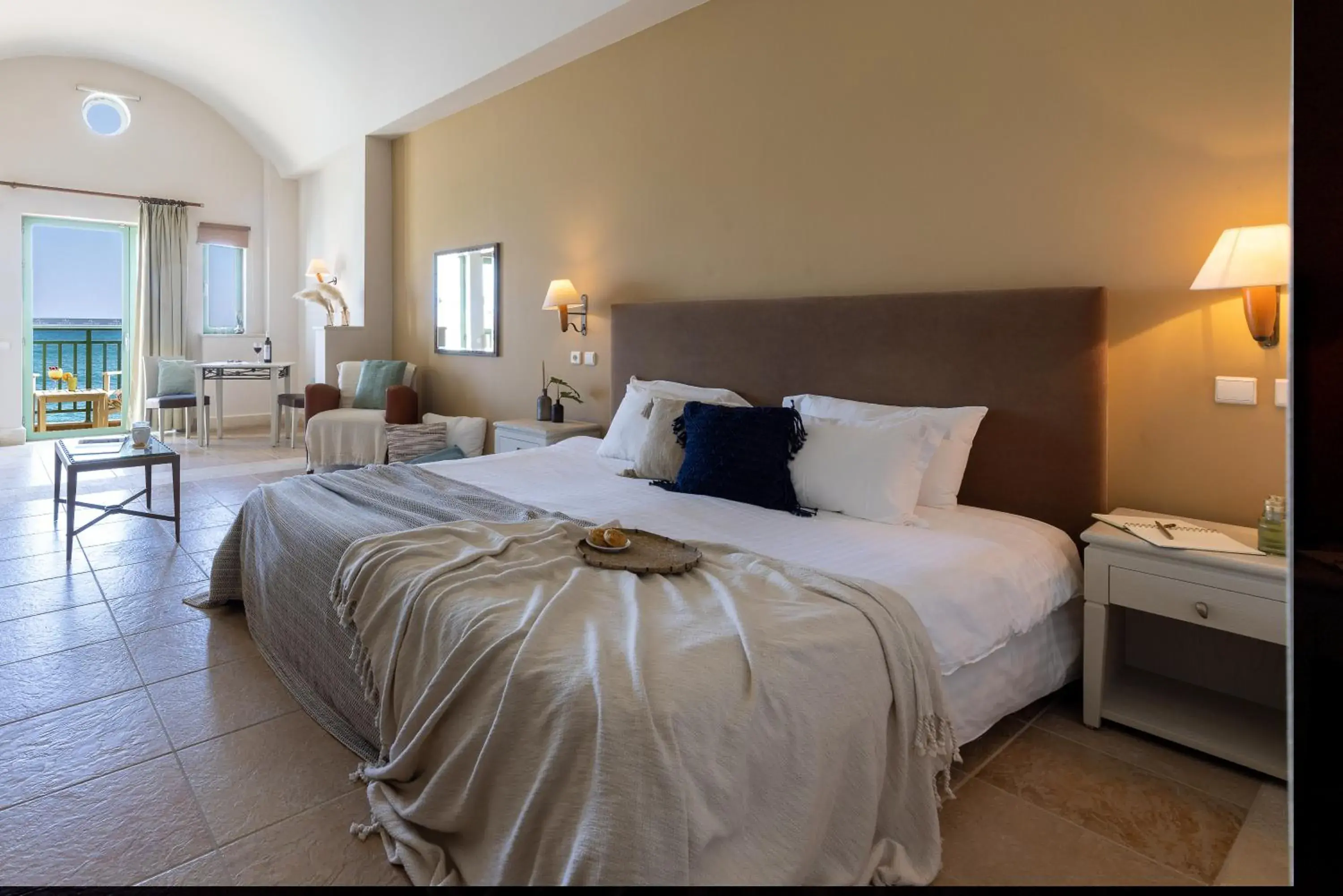Bed in Giannoulis - Grand Bay Beach Resort (Exclusive Adults Only) Bed in Giannoulis - Grand Bay Beach Resort (Exclusive Adults Only)