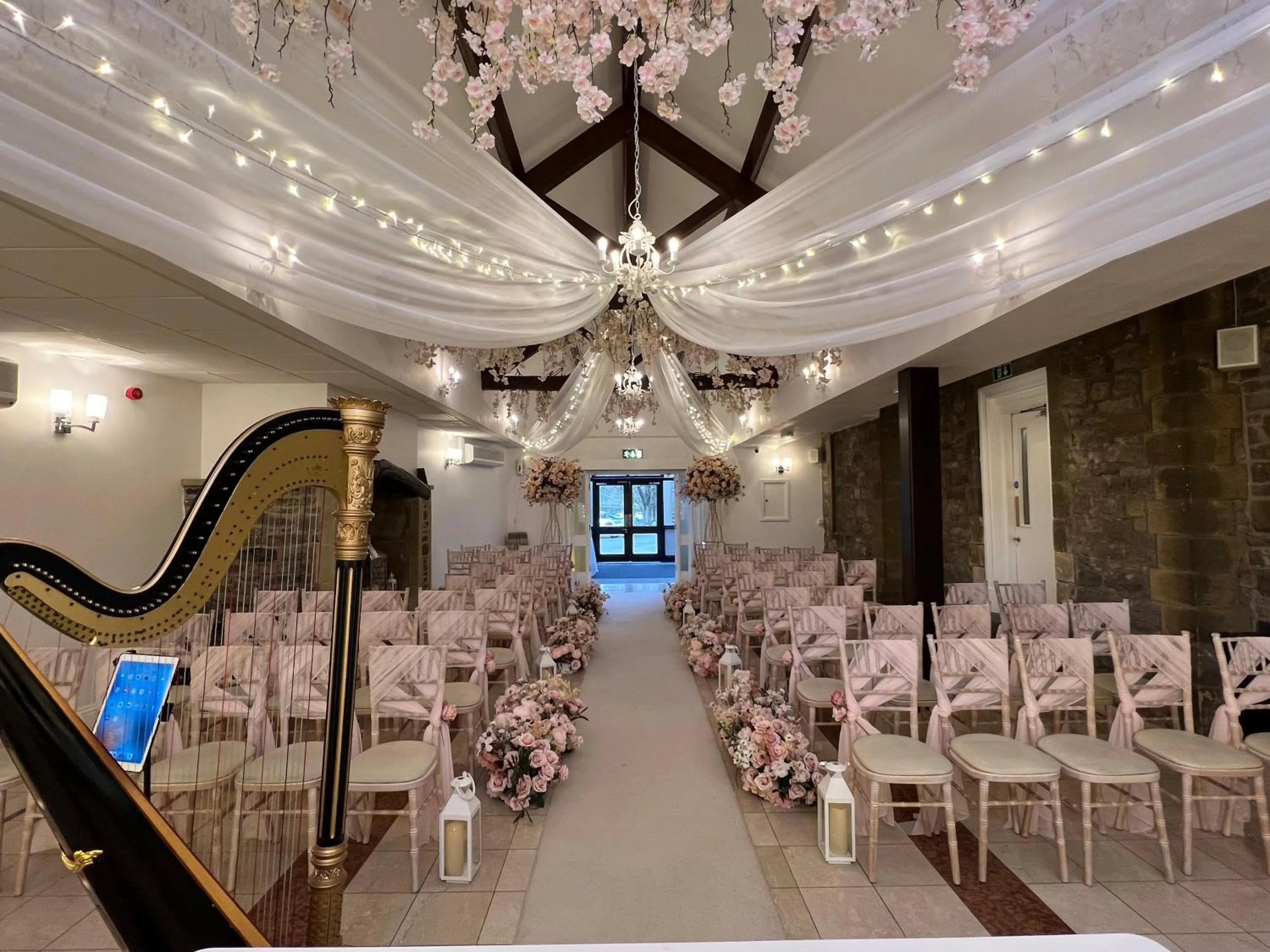 wedding in Stirk House Hotel