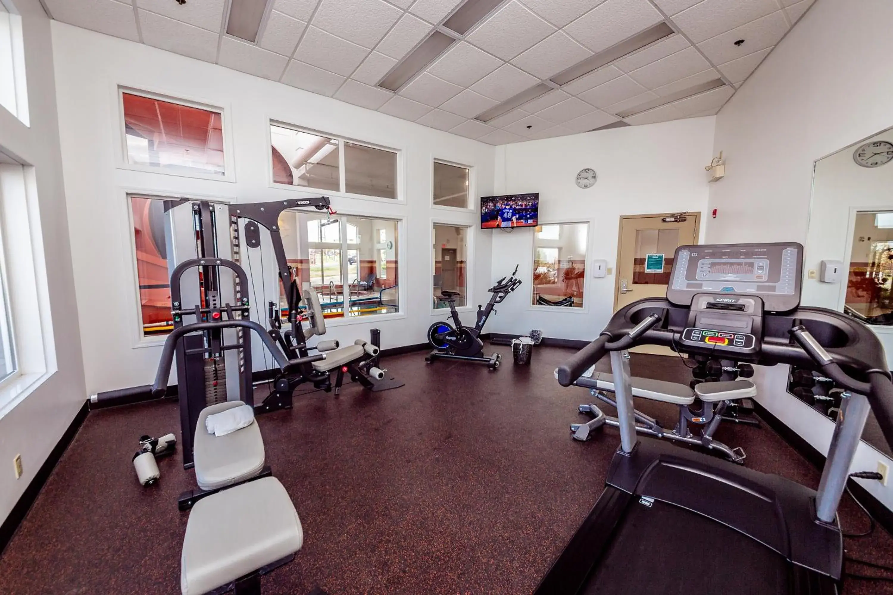Fitness centre/facilities in Service Plus Inns and Suites Calgary Fitness centre/facilities in Service Plus Inns and Suites Calgary