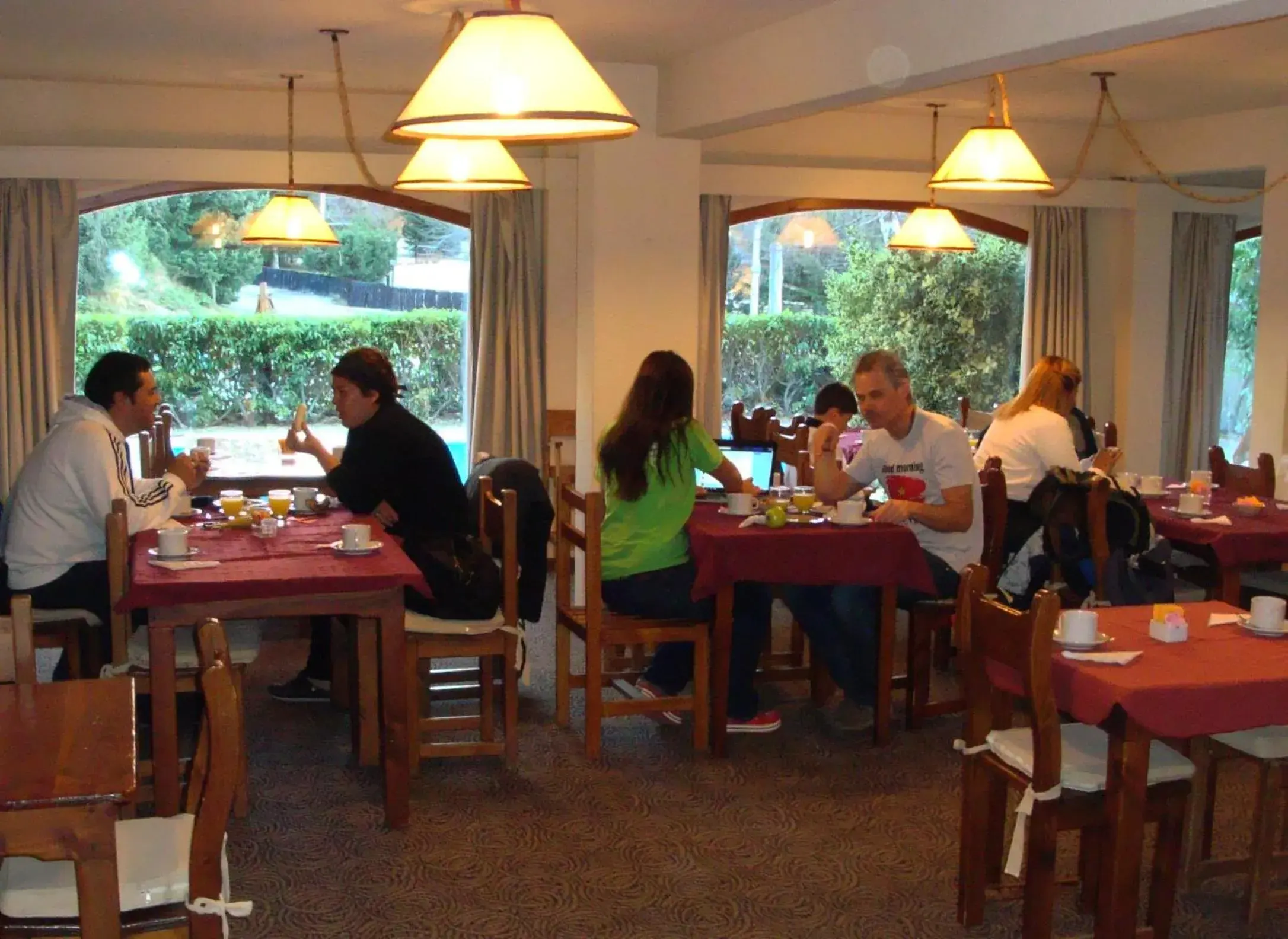 Restaurant/places to eat in Apartur Catedral Restaurant/places to eat in Apartur Catedral