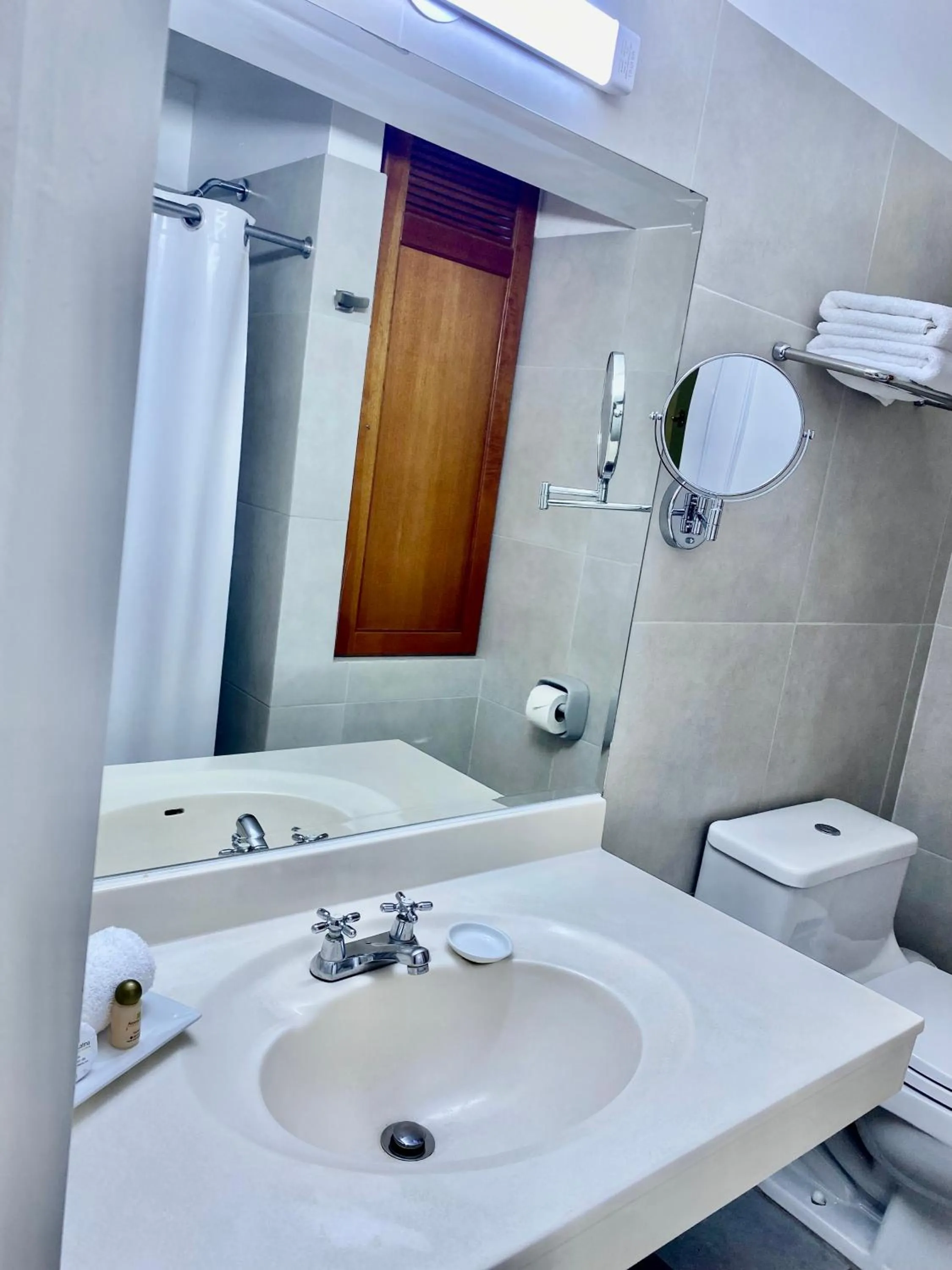 Bathroom in Faraona Grand Hotel