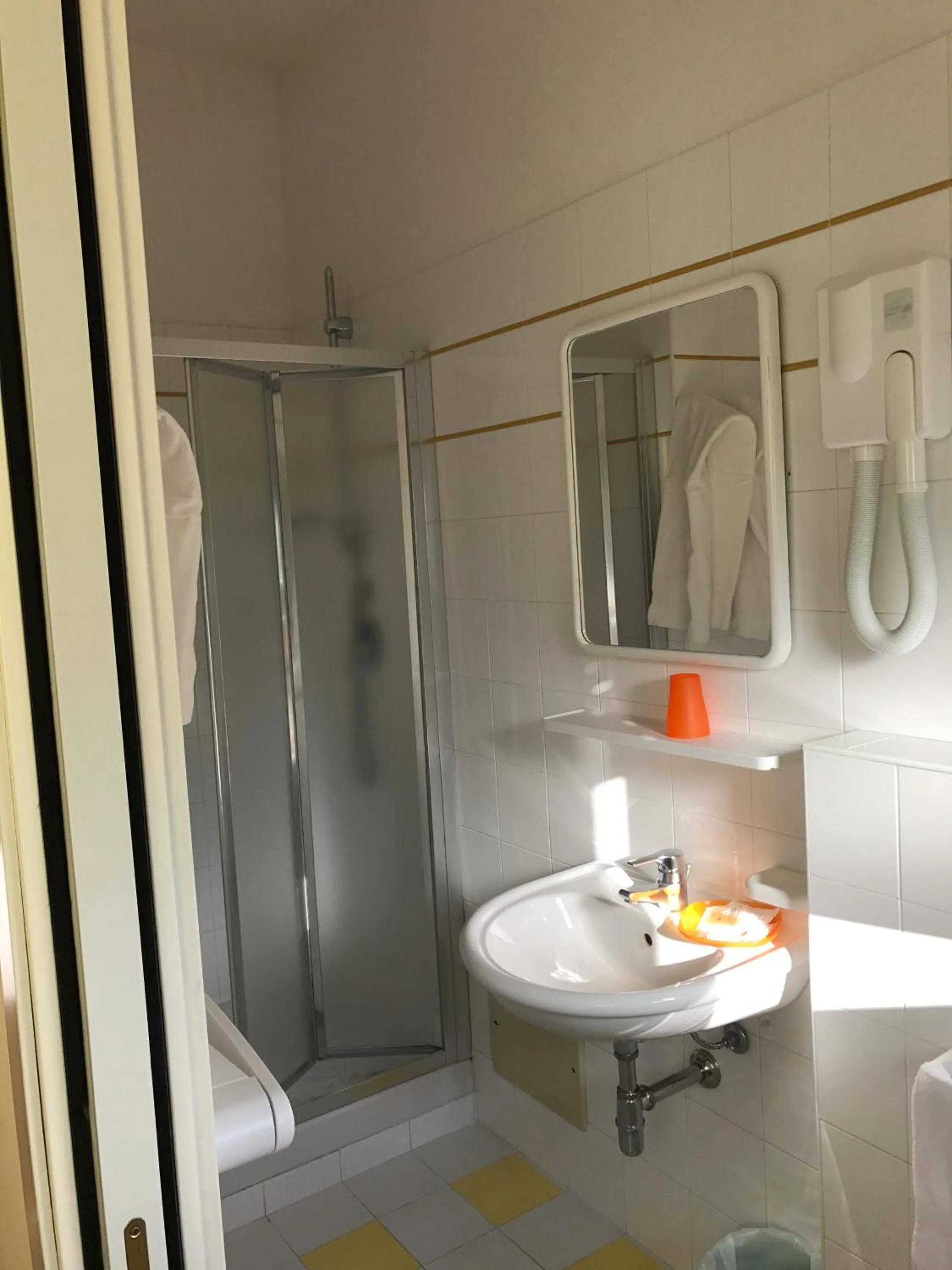 Bathroom in Hotel Atlas