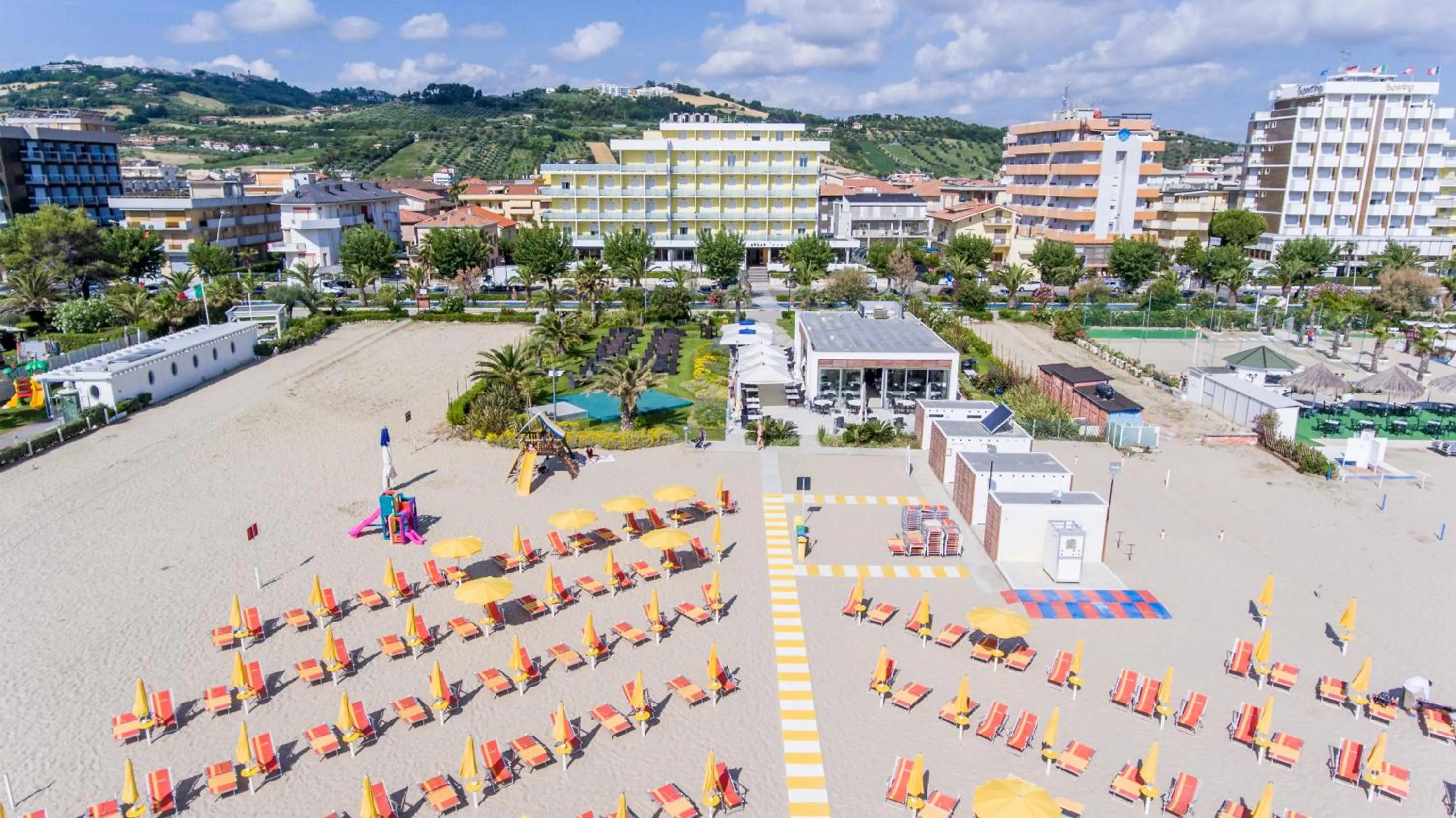 Facade/entrance in Hotel Atlas