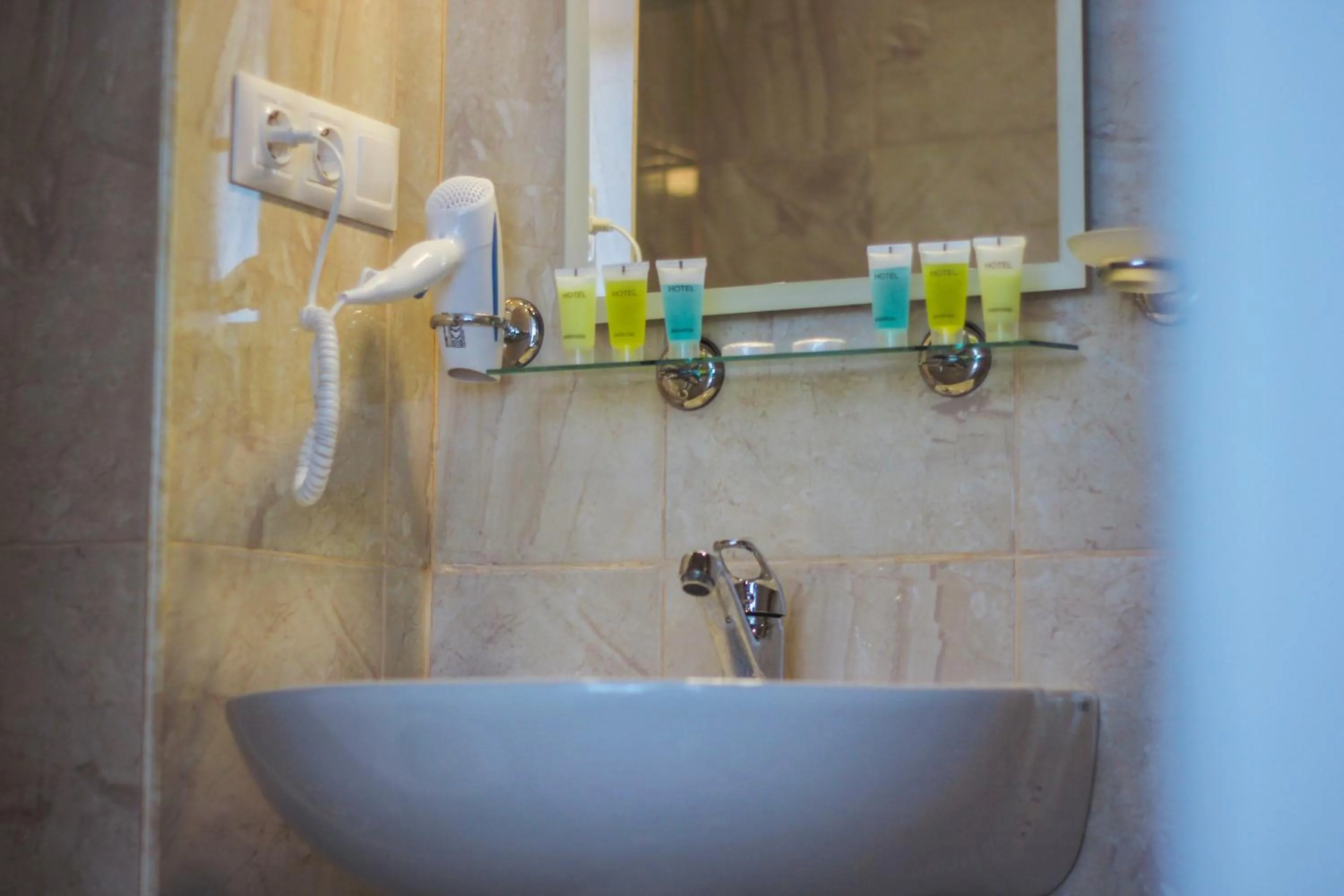 Bathroom in Hotel Green Glass