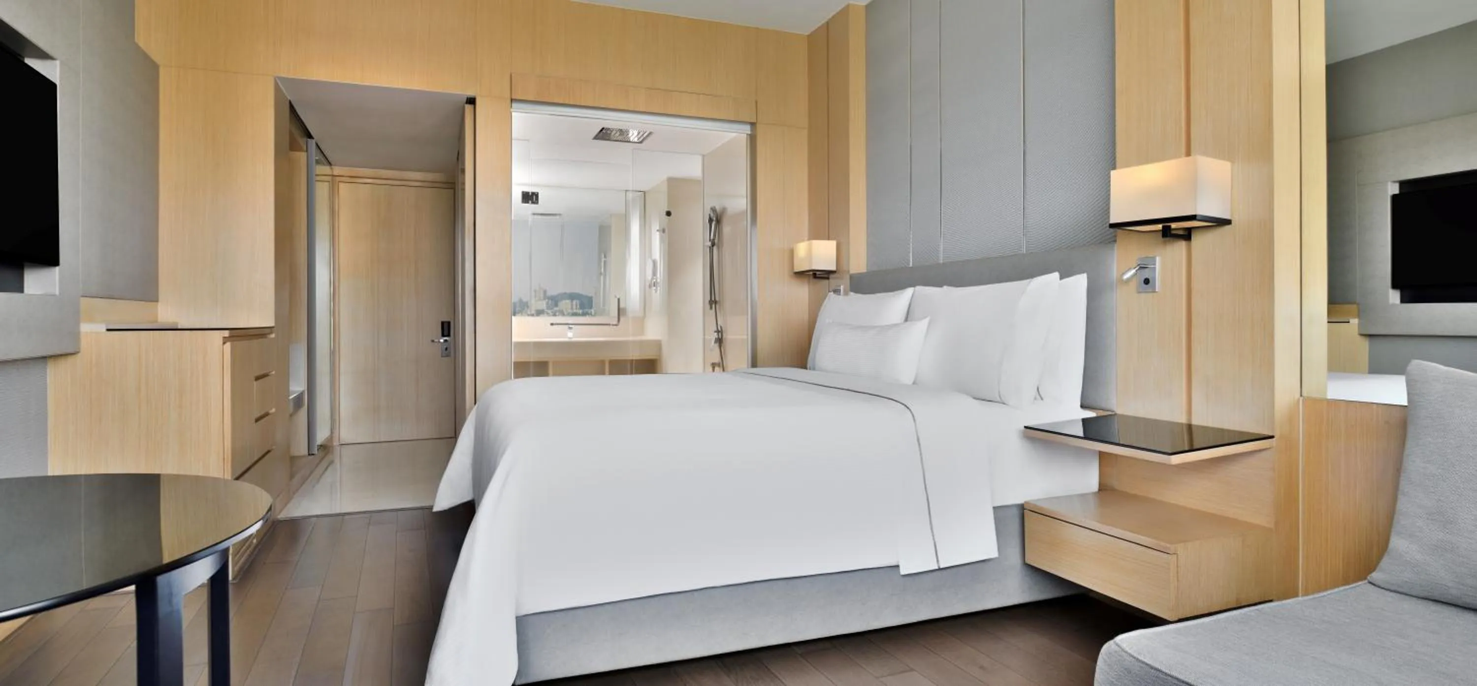 Bedroom, Bed in The Westin Mumbai Powai Lake