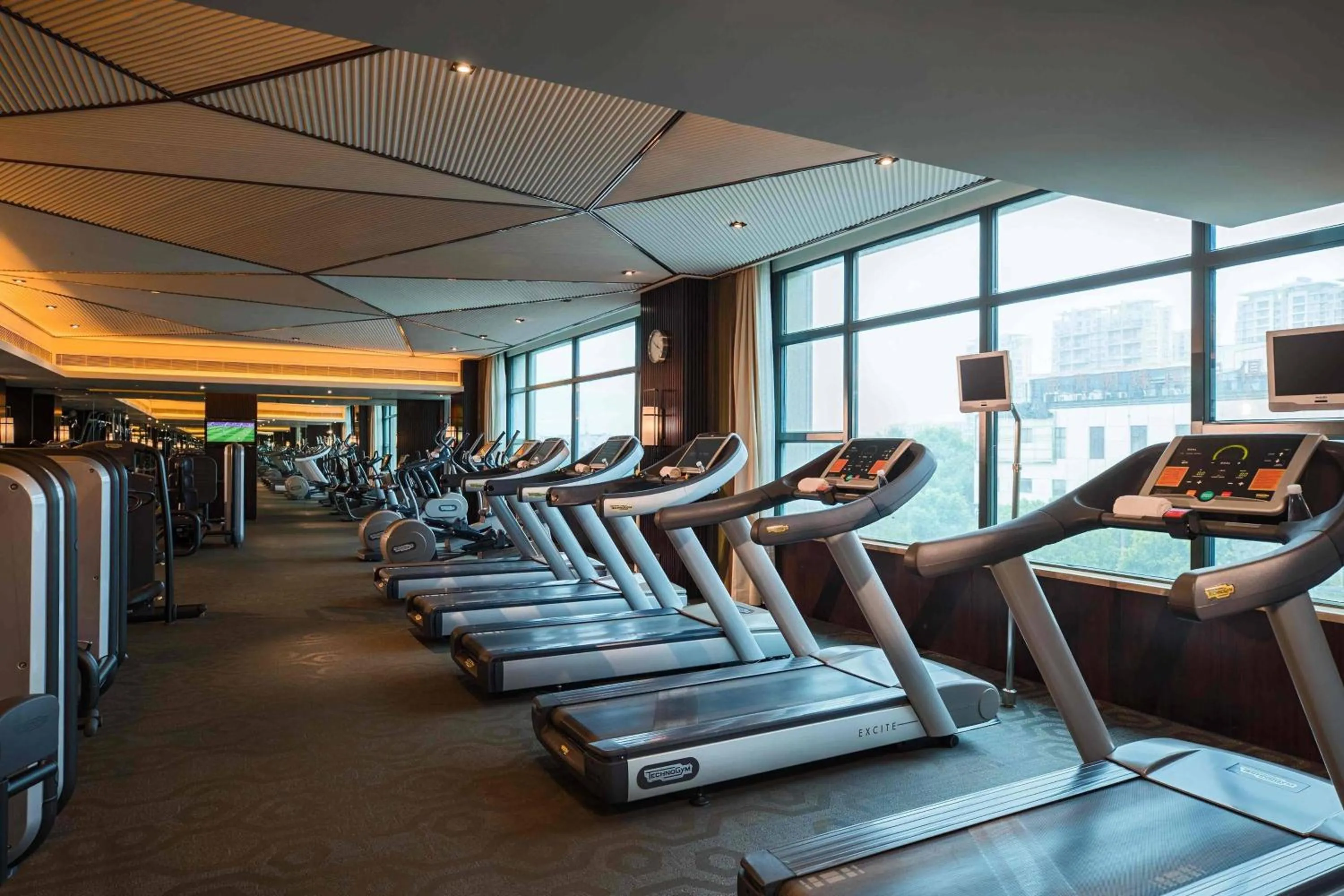 Fitness centre/facilities in Renaissance Suzhou Hotel