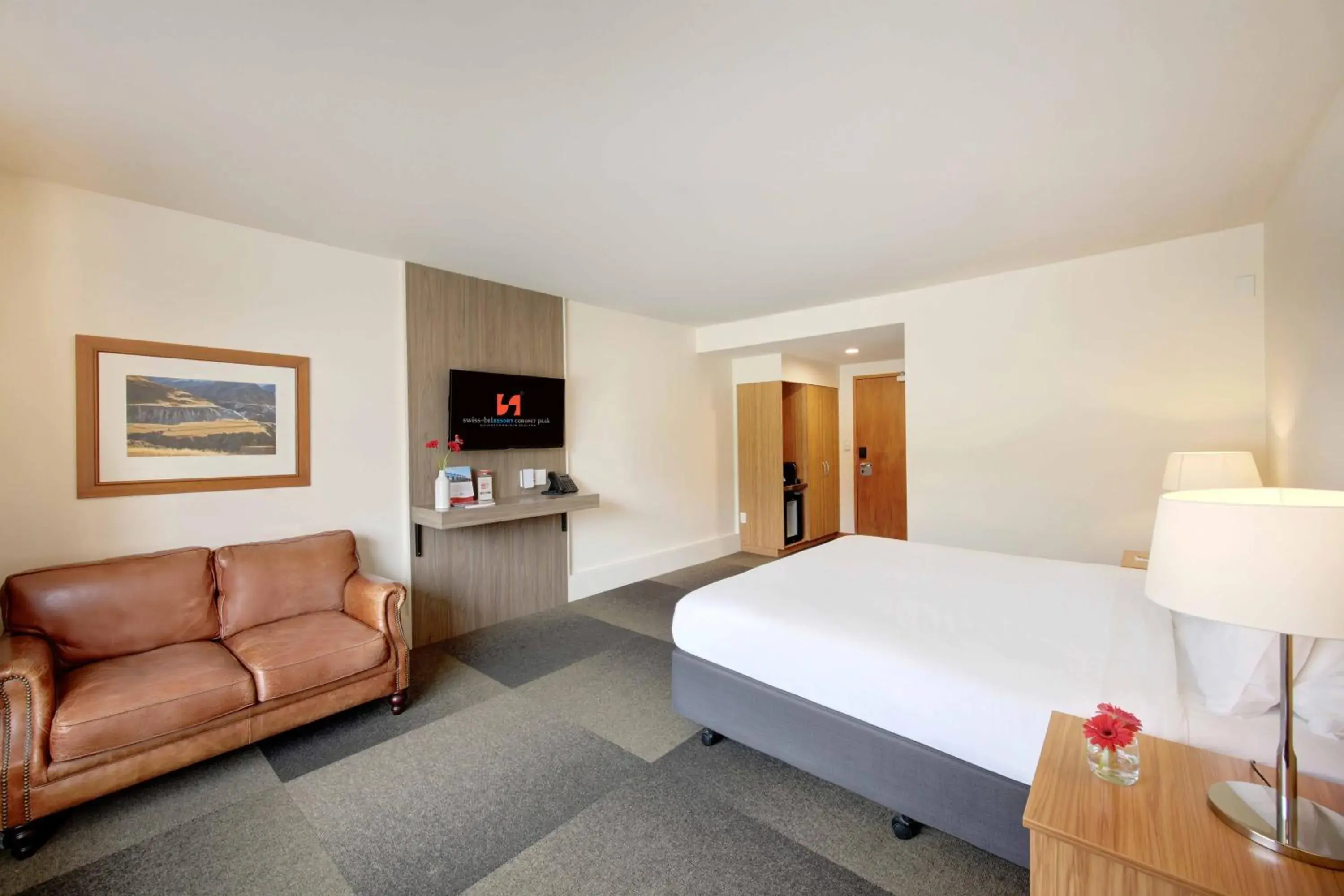 Bed in Swiss-Belresort Coronet Peak Bed in Swiss-Belresort Coronet Peak