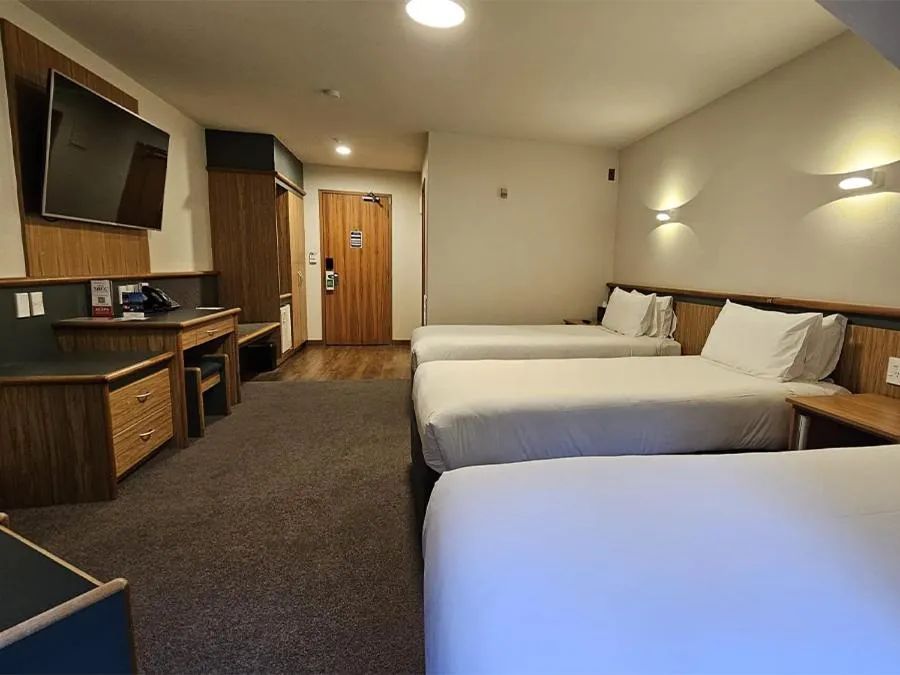 Bedroom, Bed in Swiss-Belresort Coronet Peak