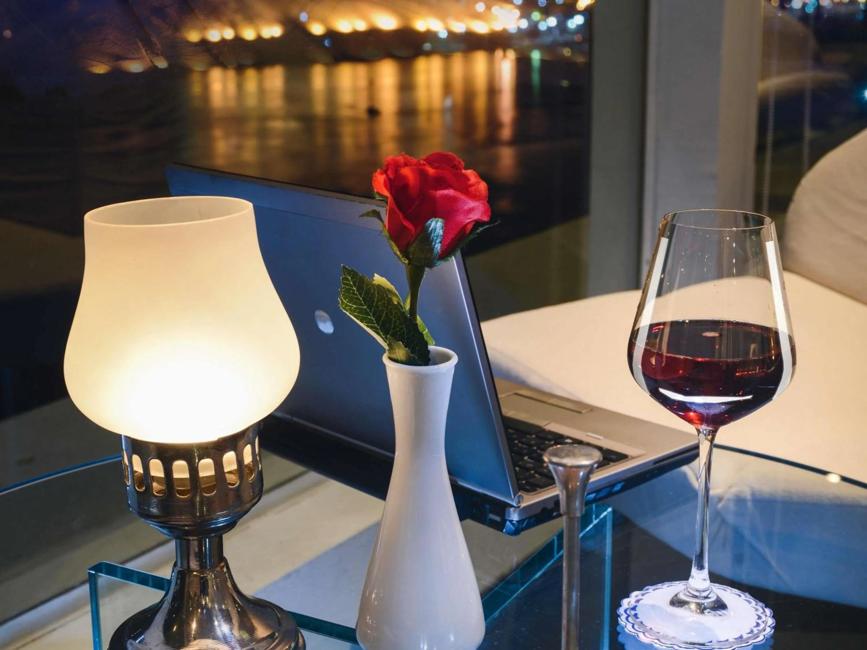 Lounge or bar in Mövenpick Resort Aswan