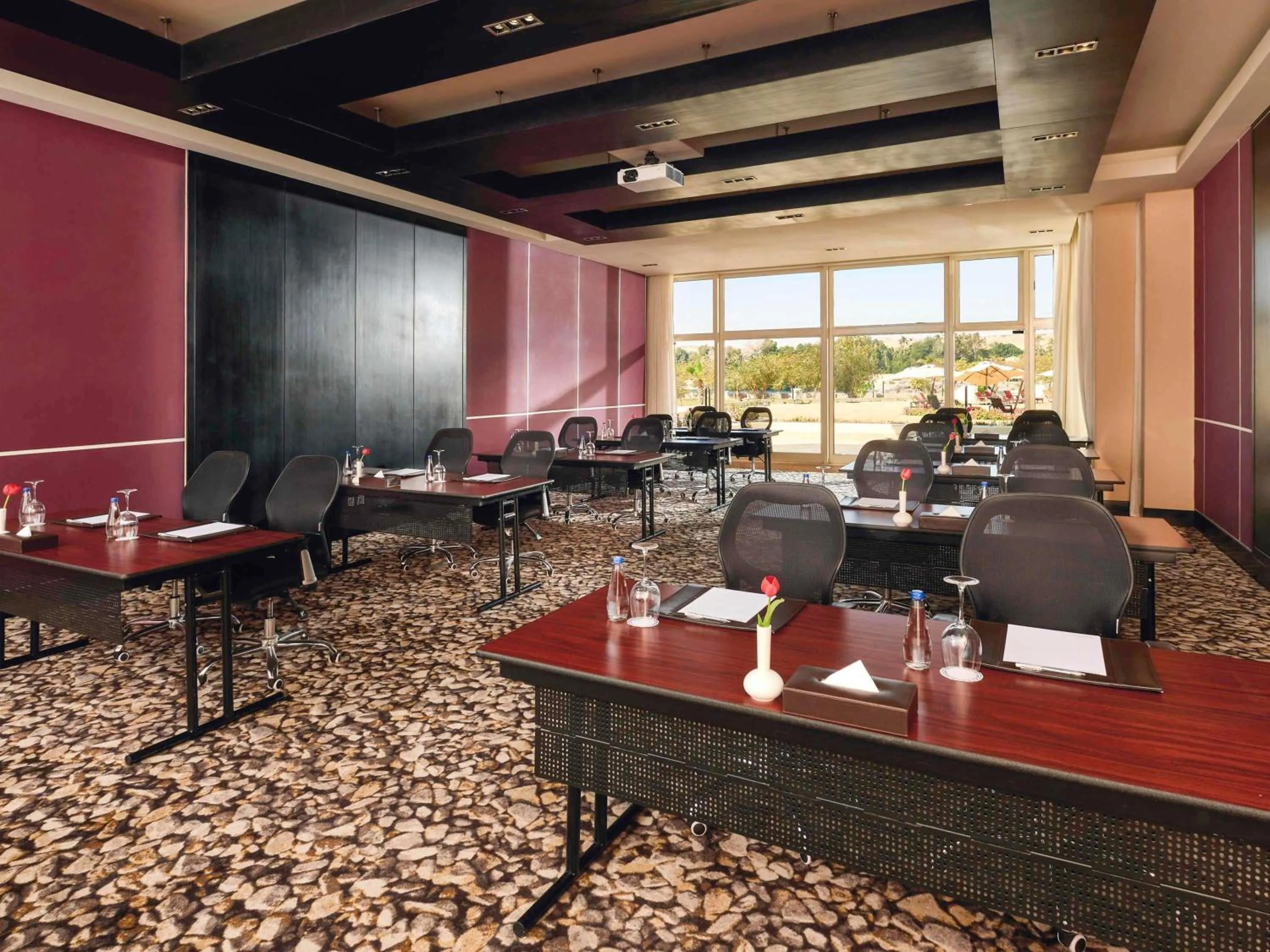 Meeting/conference room in Mövenpick Resort Aswan