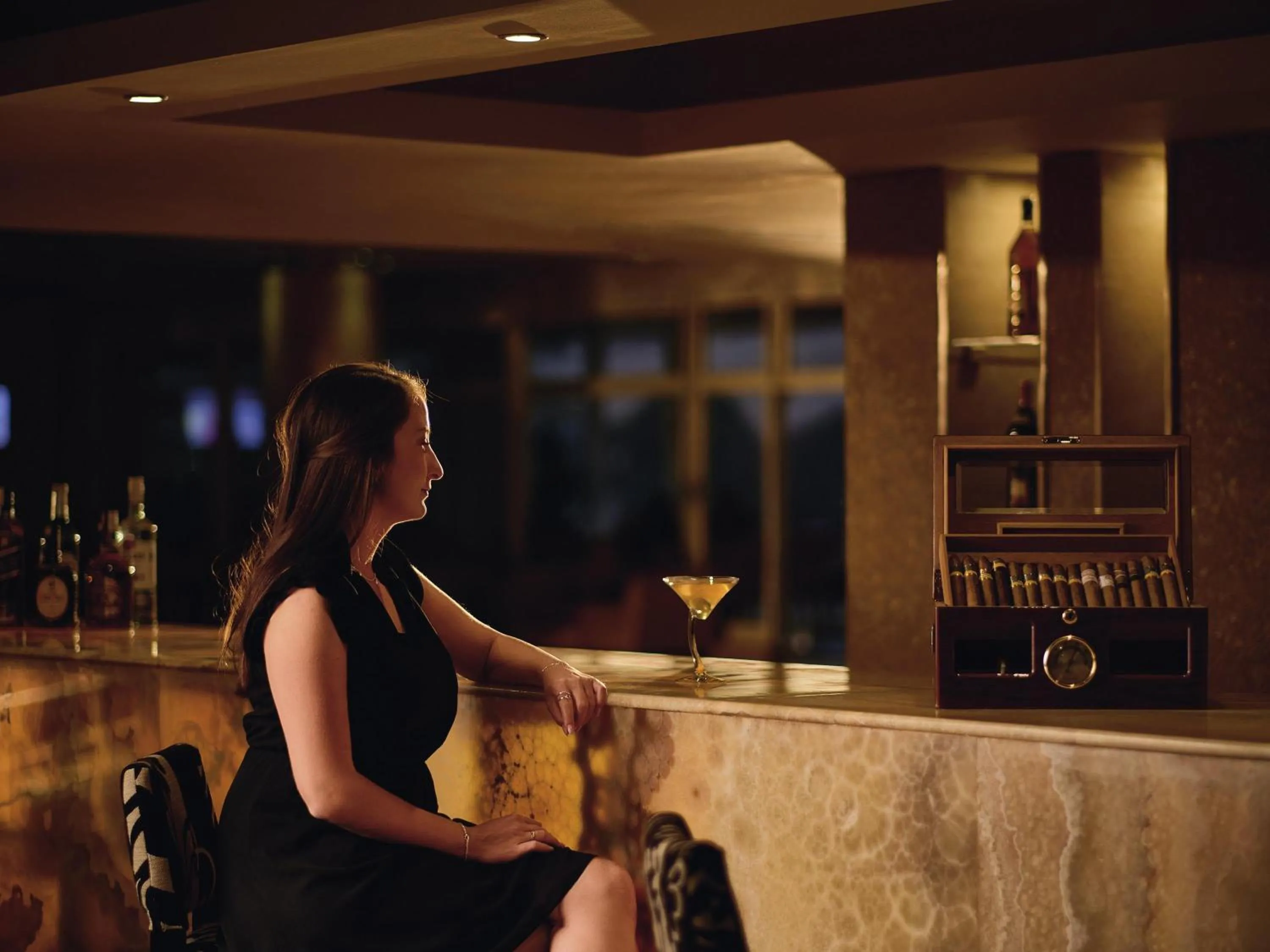 Lounge or bar in Mövenpick Resort Aswan