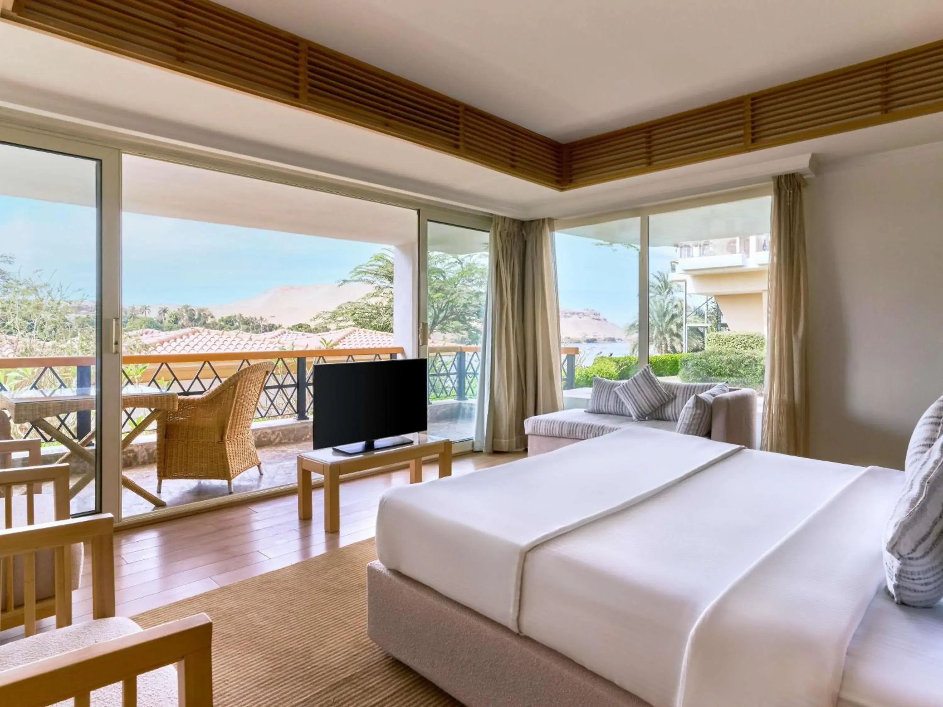 Bedroom, Bed in Mövenpick Resort Aswan Bedroom, Bed in Mövenpick Resort Aswan