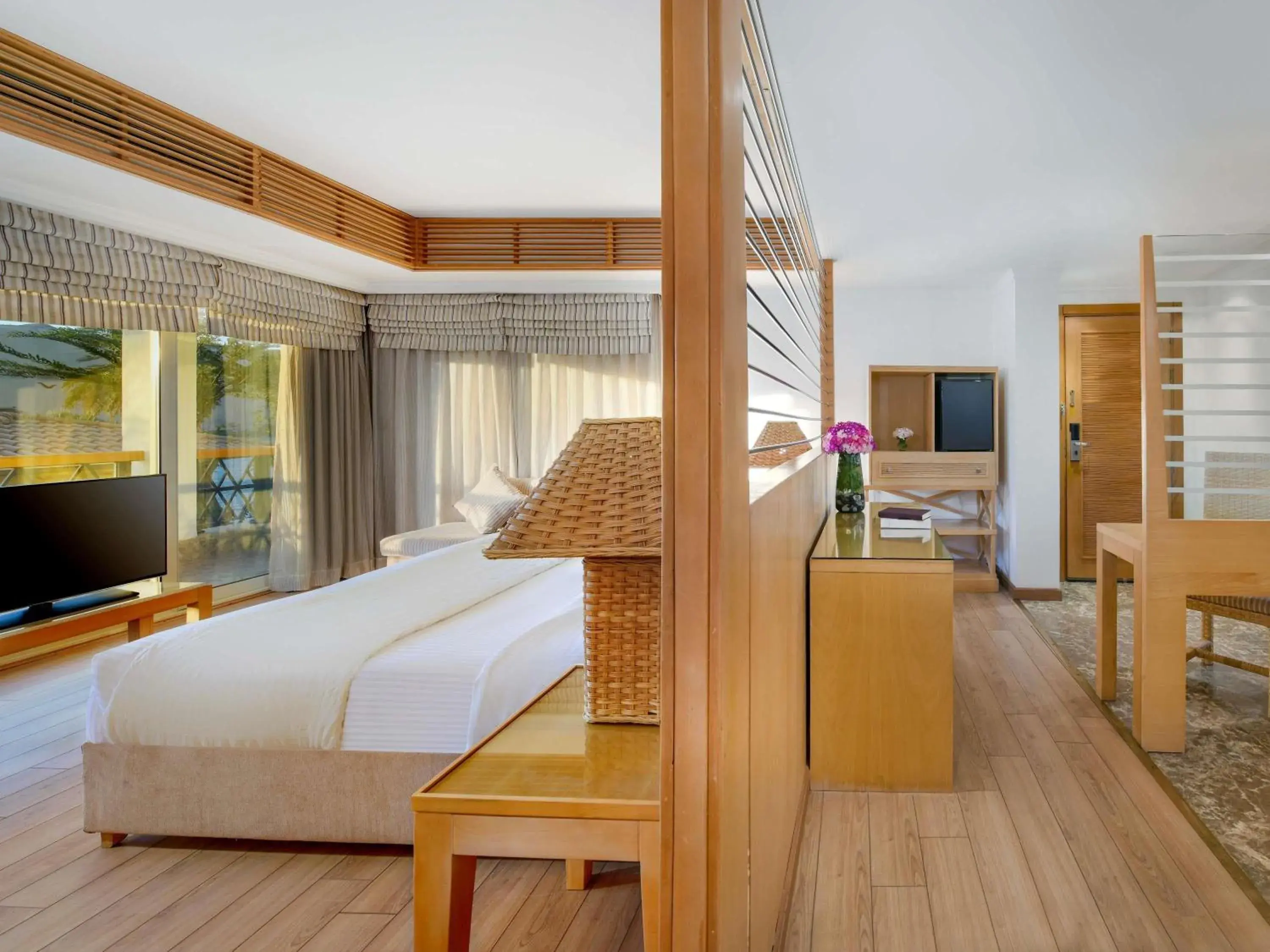 Bedroom, Bed in Mövenpick Resort Aswan Bedroom, Bed in Mövenpick Resort Aswan