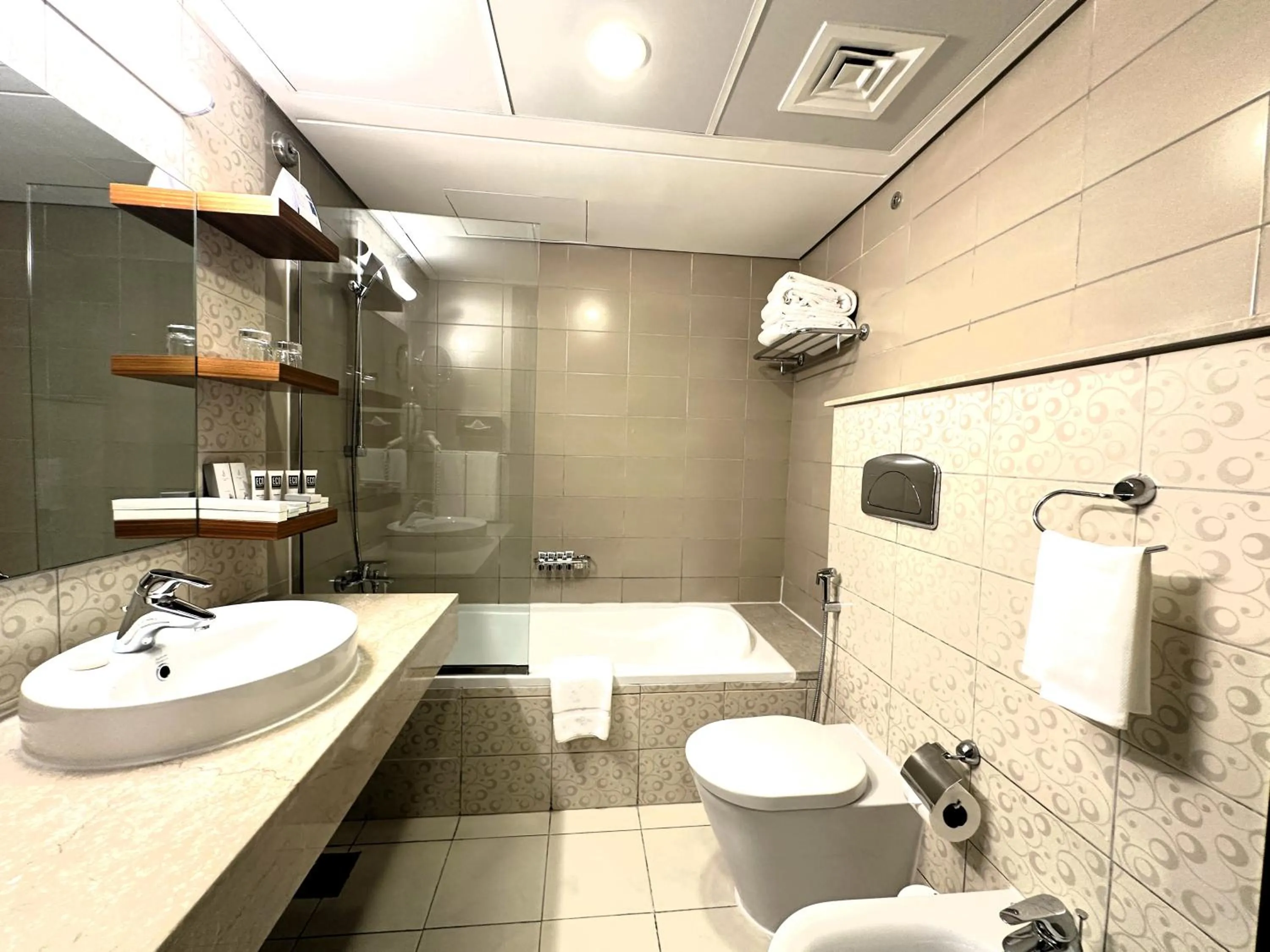 Toilet in City Seasons Al Hamra Hotel