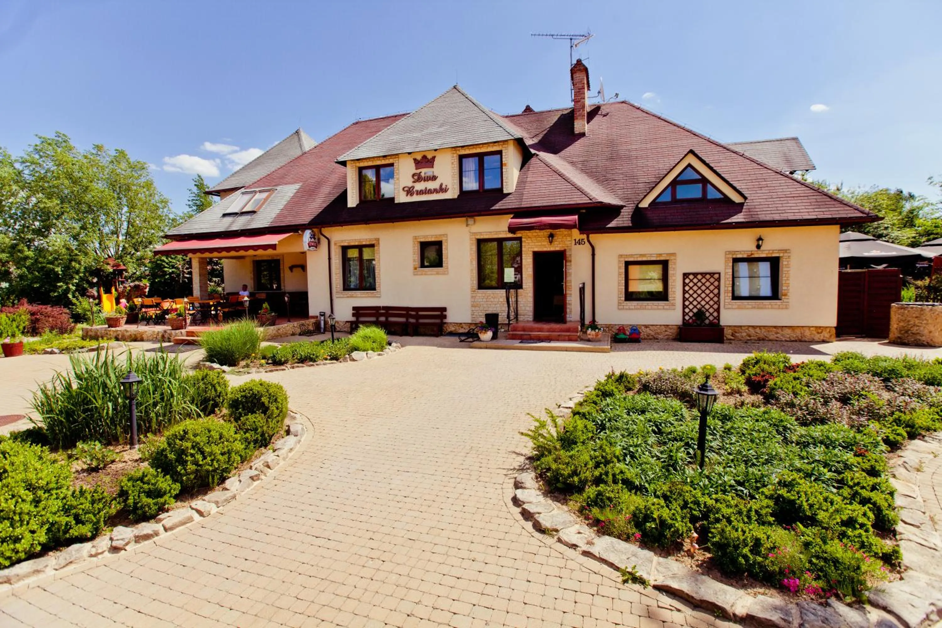 Restaurant/places to eat in Dwa Bratanki