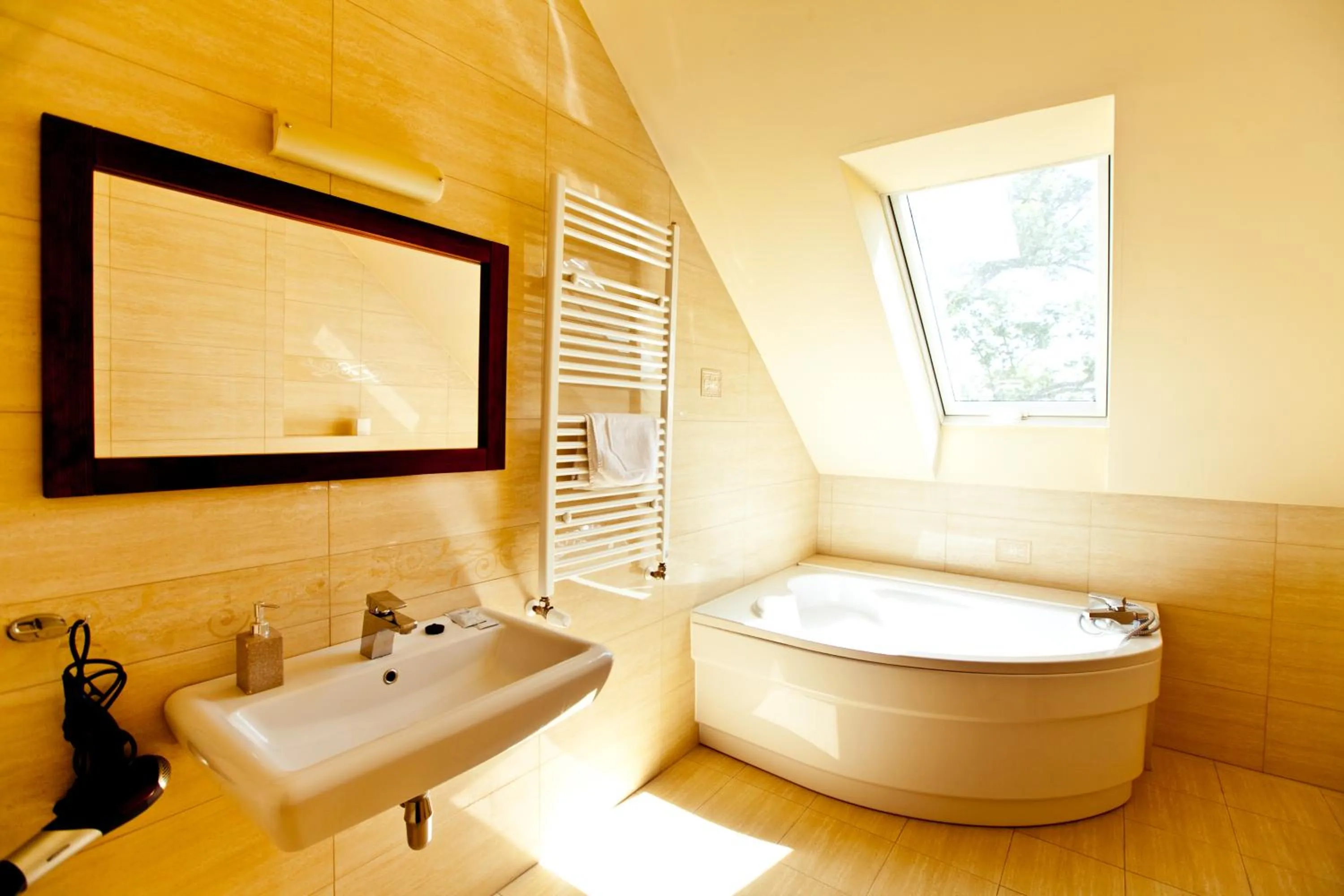 Shower in Dwa Bratanki