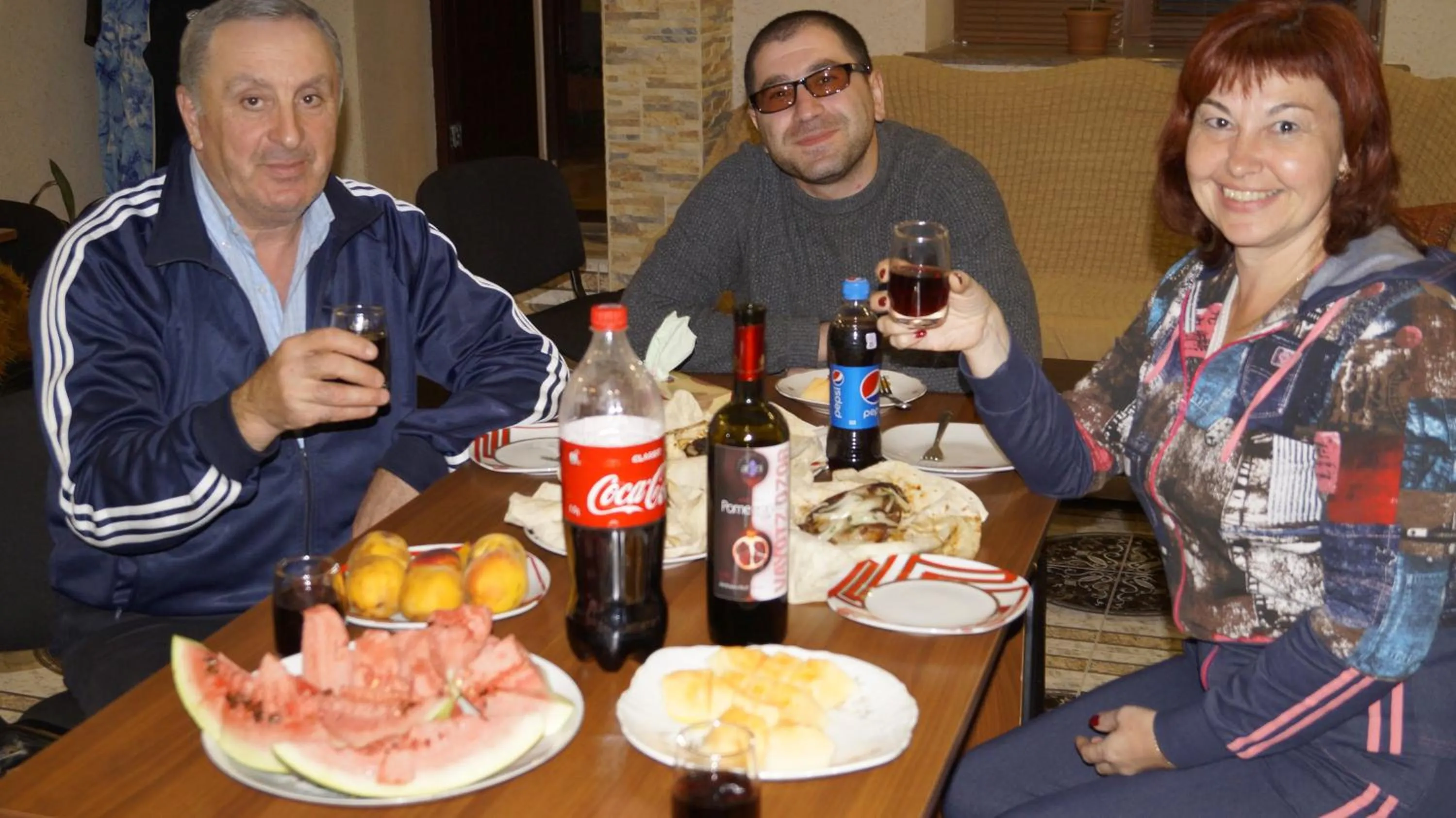 Communal kitchen in Komitas Avenue Guest House