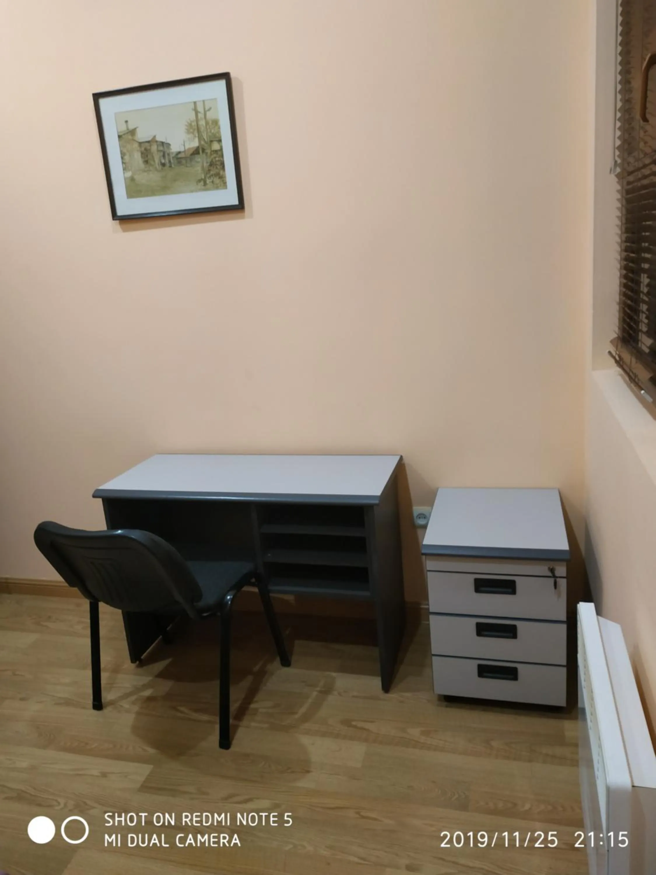 Dining area in Komitas Avenue Guest House