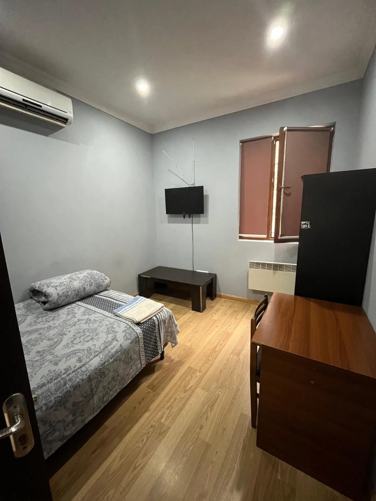 Bed in Komitas Avenue Guest House