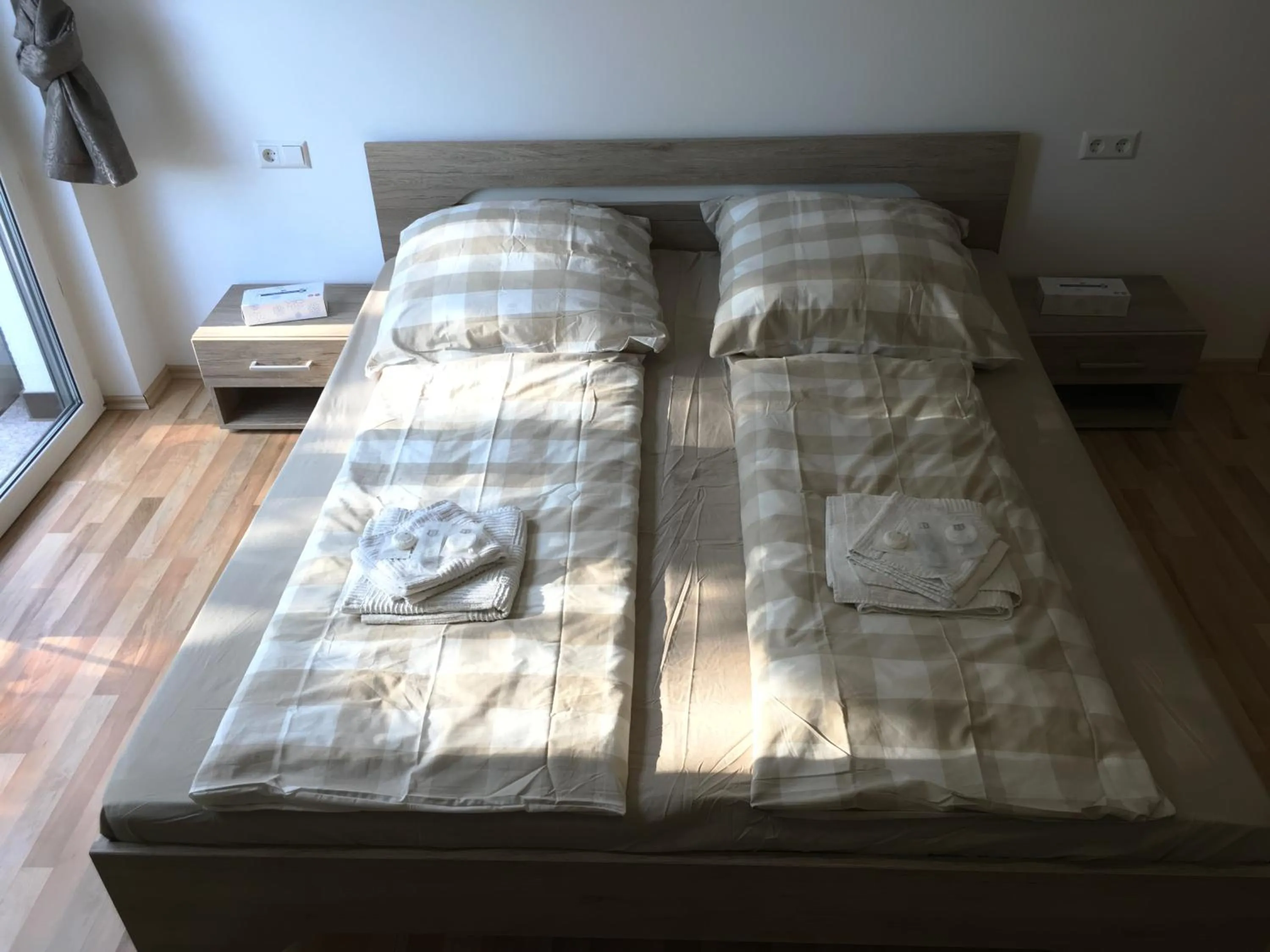 Bed in Sahara Falcon