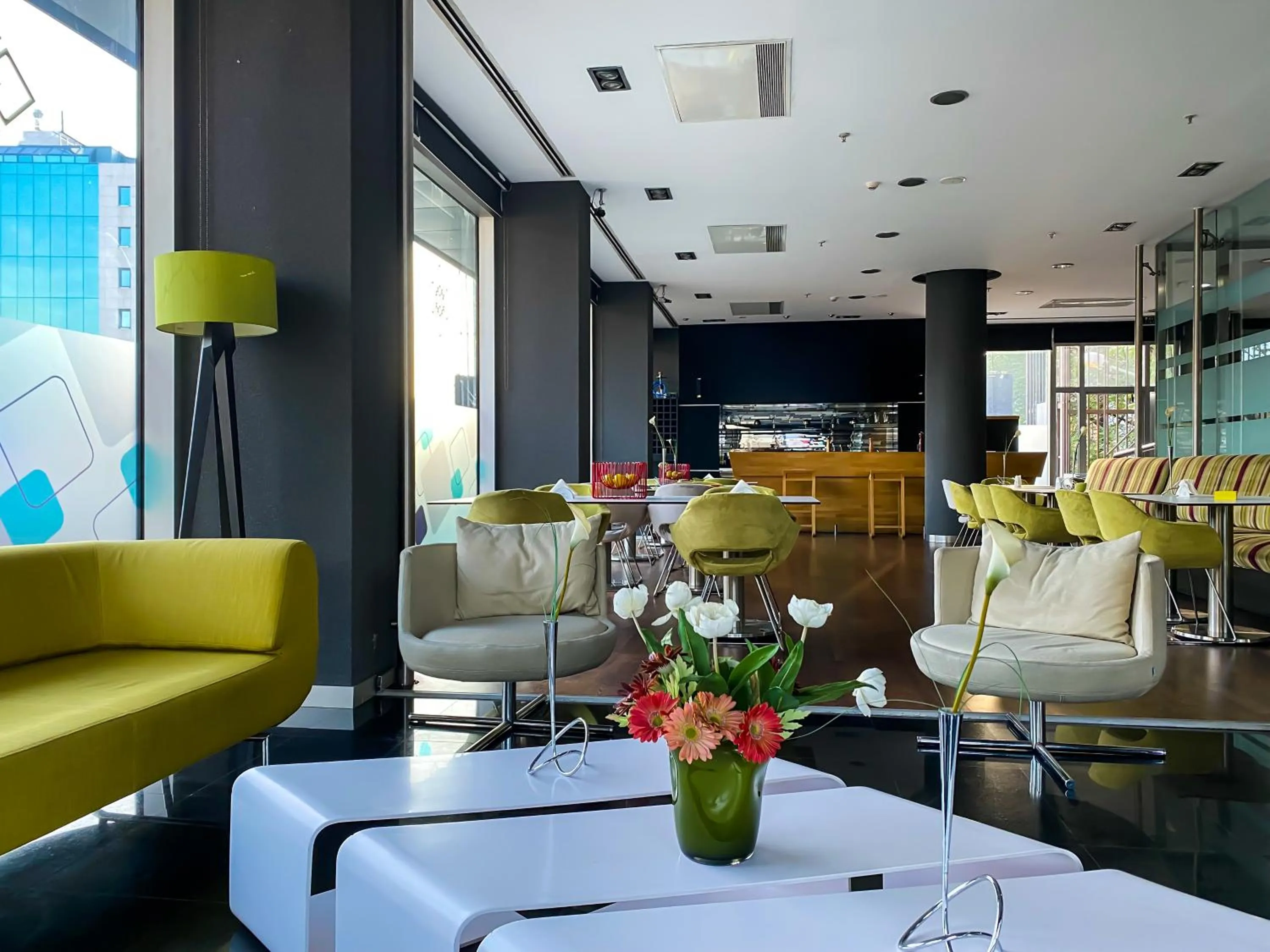 Restaurant/places to eat in Vernazza Suites