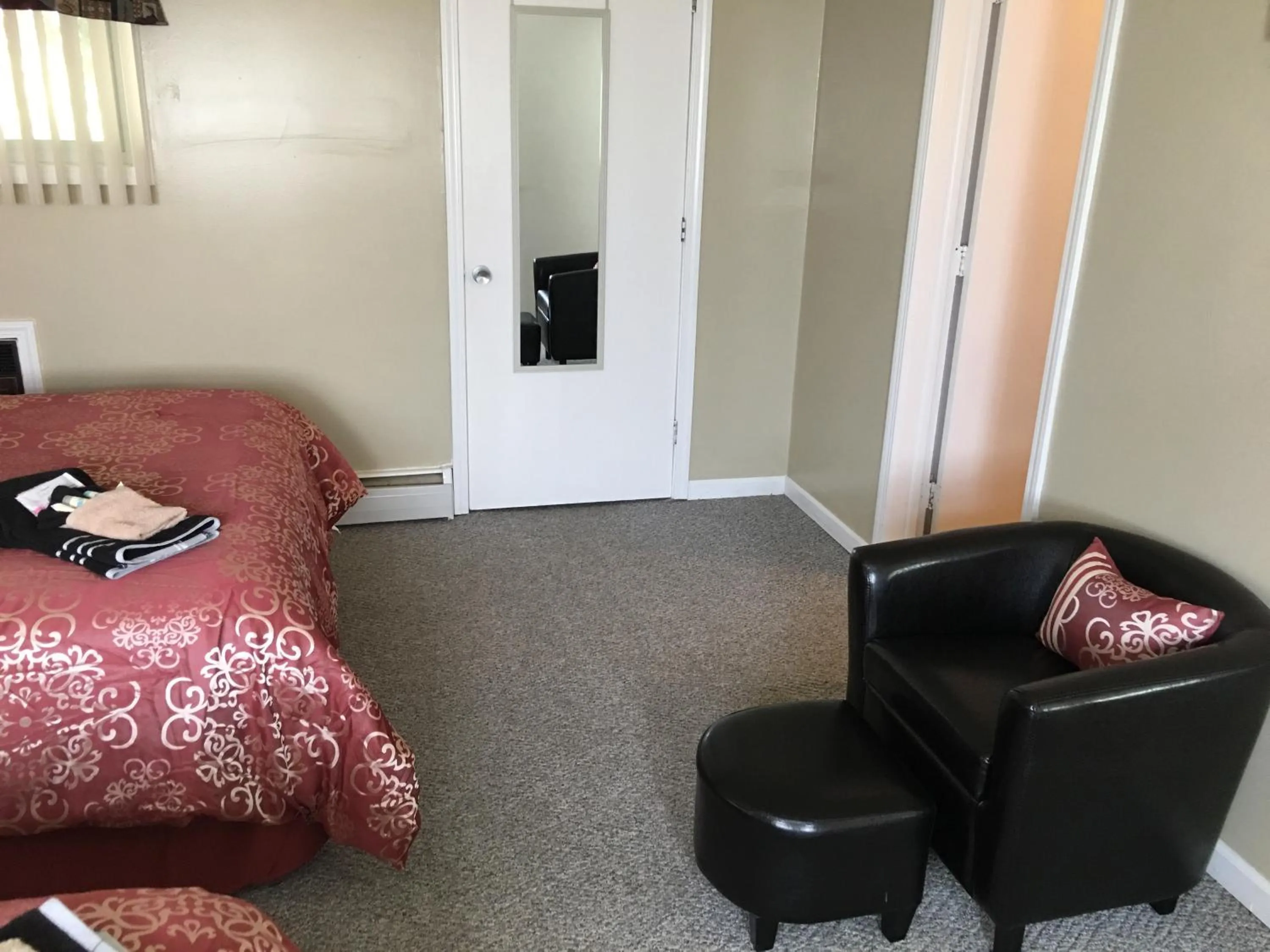 Bed in Big Bear Lodge