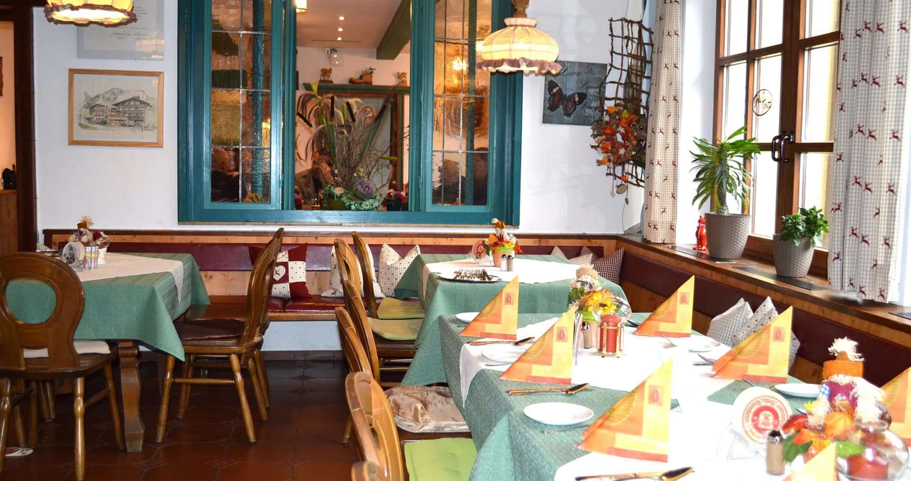 Restaurant/places to eat in Gasthof Hotel zur Post