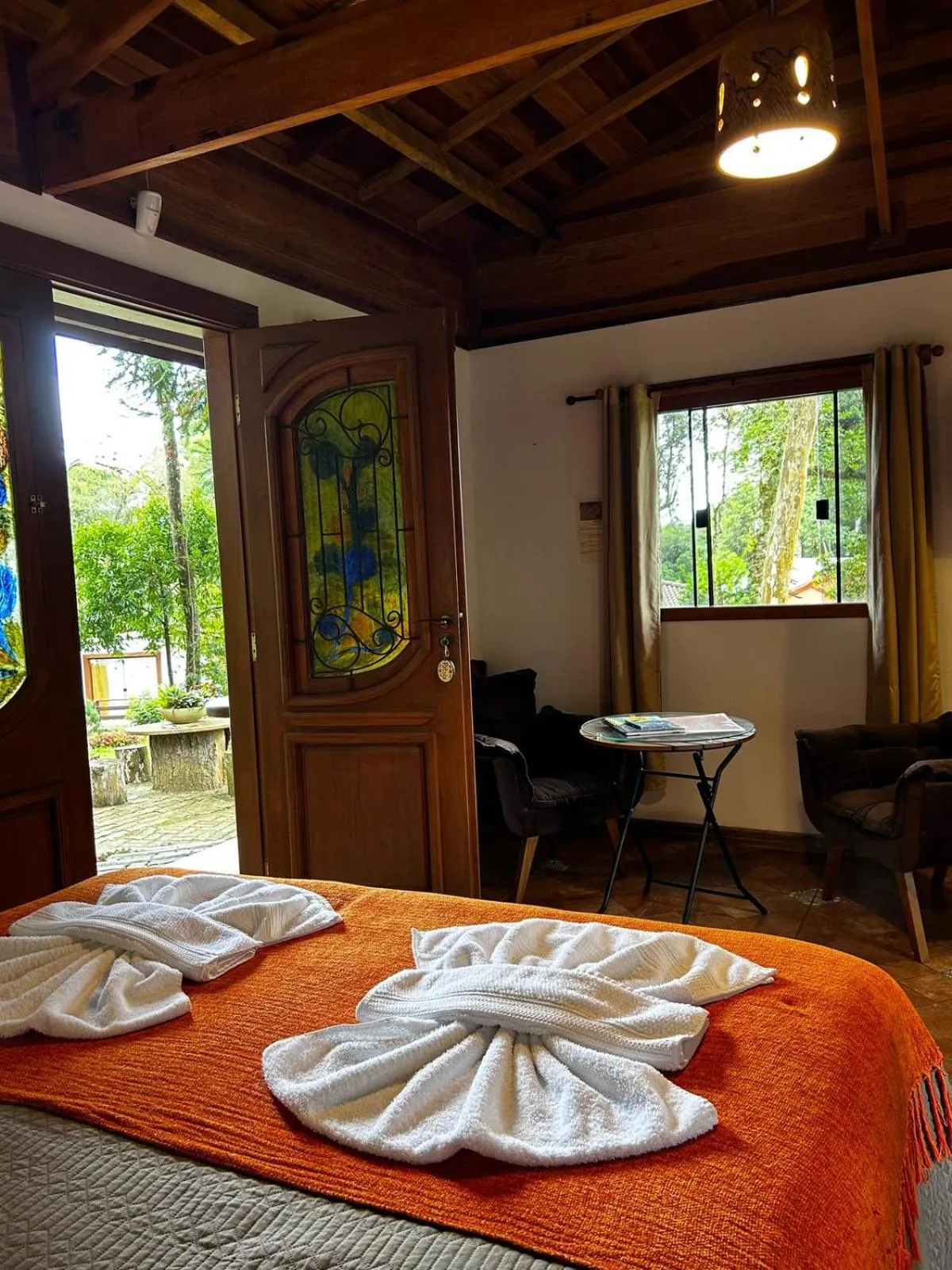 Photo of the whole room, Bed in Chalés ANECUEM