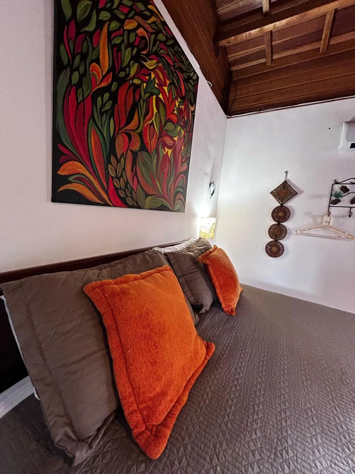 Decorative detail in Chalés ANECUEM