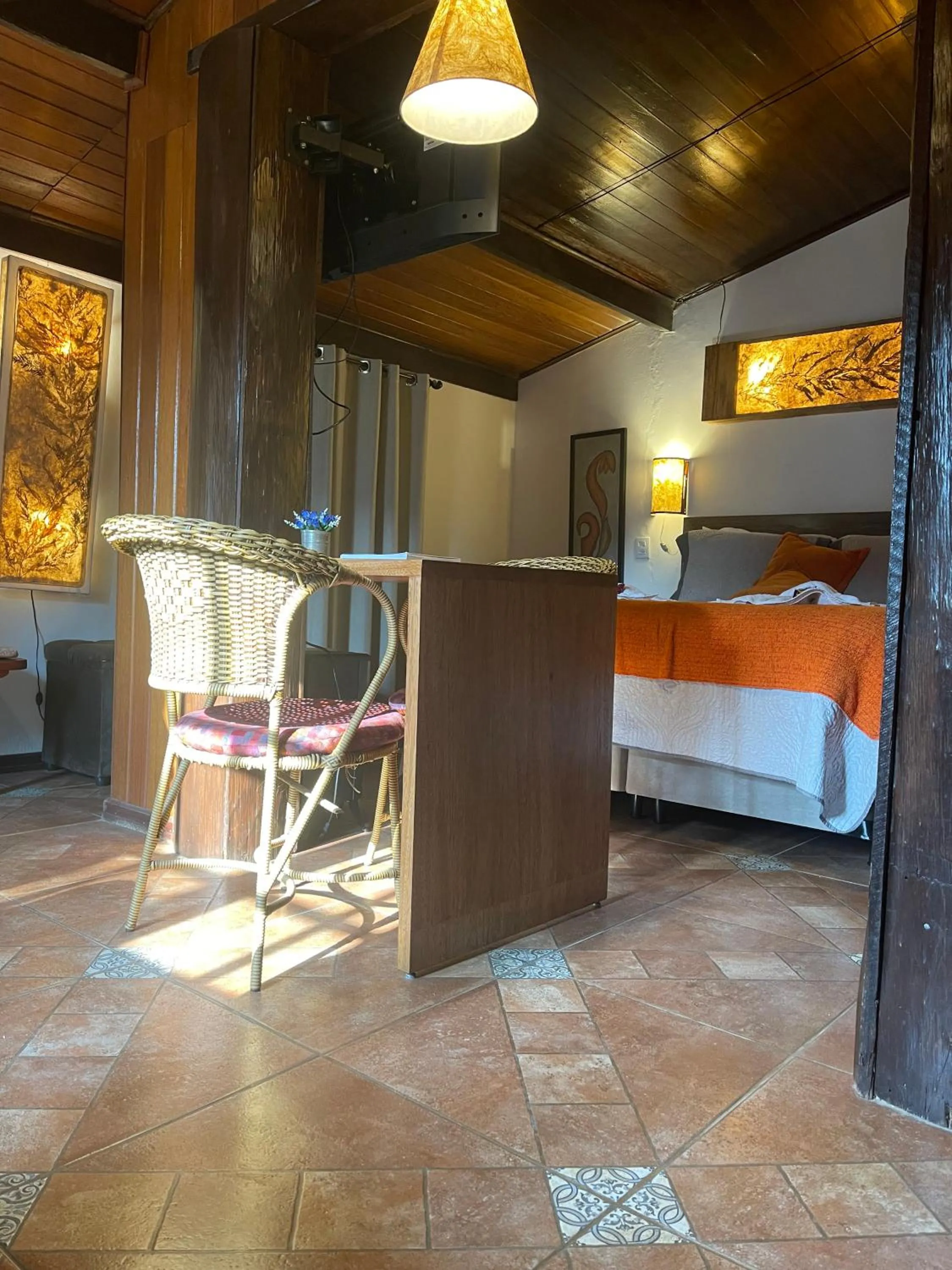 Photo of the whole room, Bed in Chalés ANECUEM